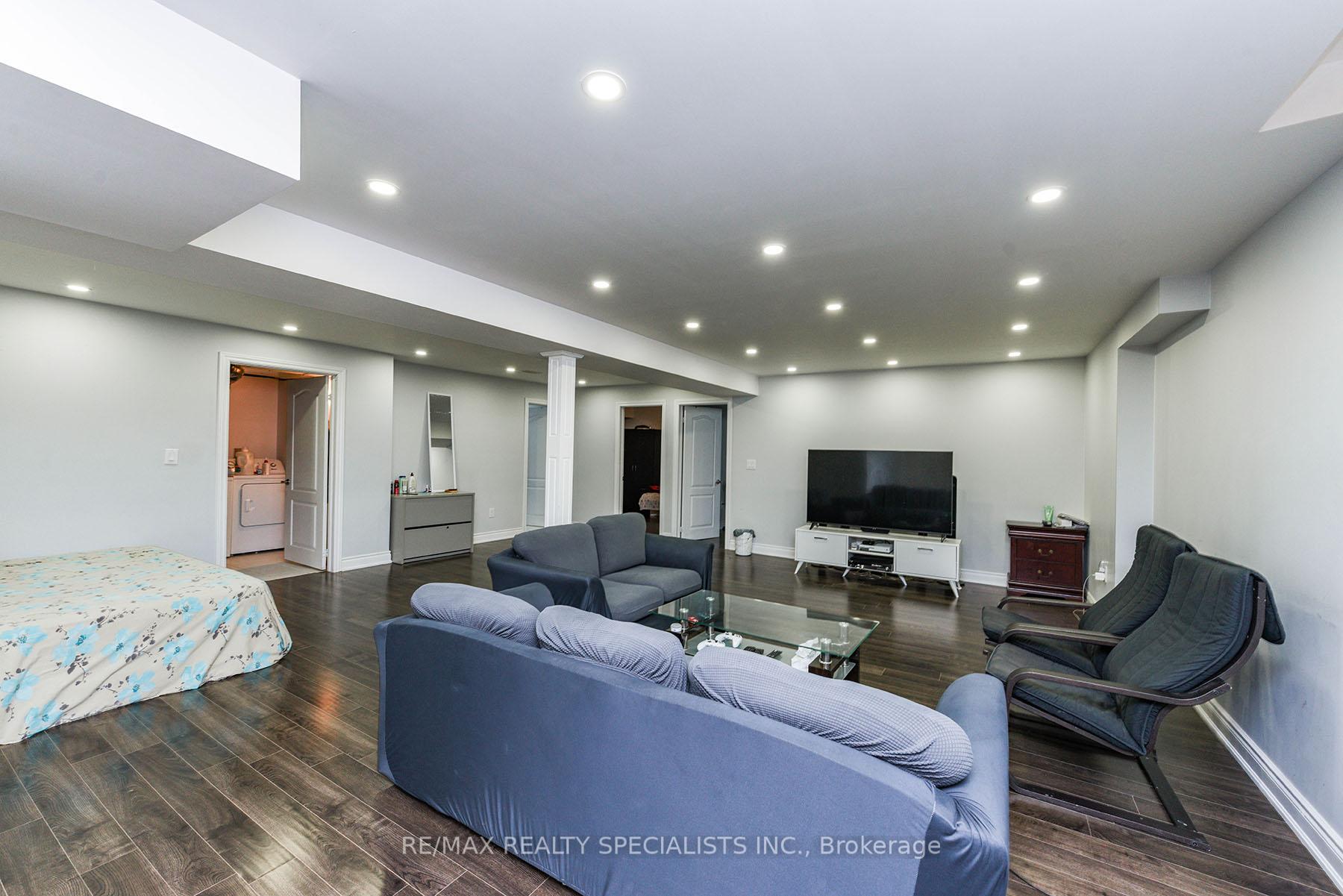 Photo 42 of 27 Glacier Road, Brampton, Credit Valley — HOMEH
