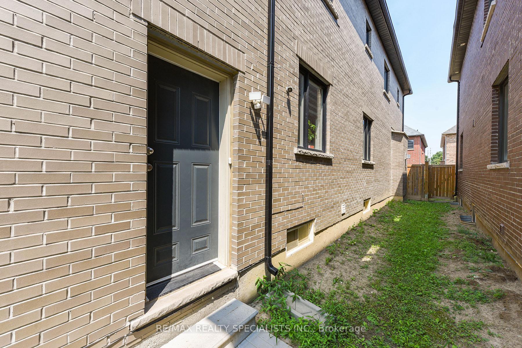 Photo 48 of 27 Glacier Road, Brampton, Credit Valley — HOMEH