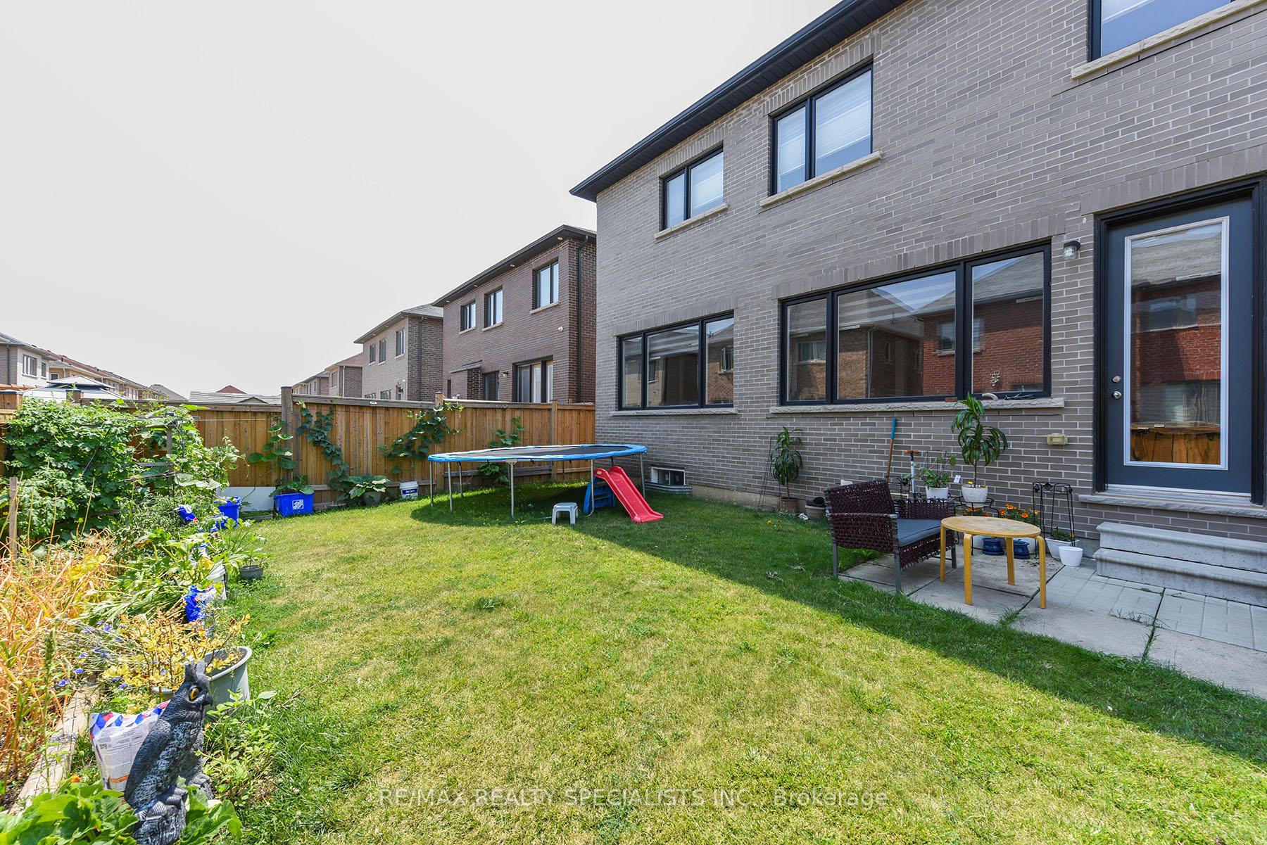 Photo 49 of 27 Glacier Road, Brampton, Credit Valley — HOMEH