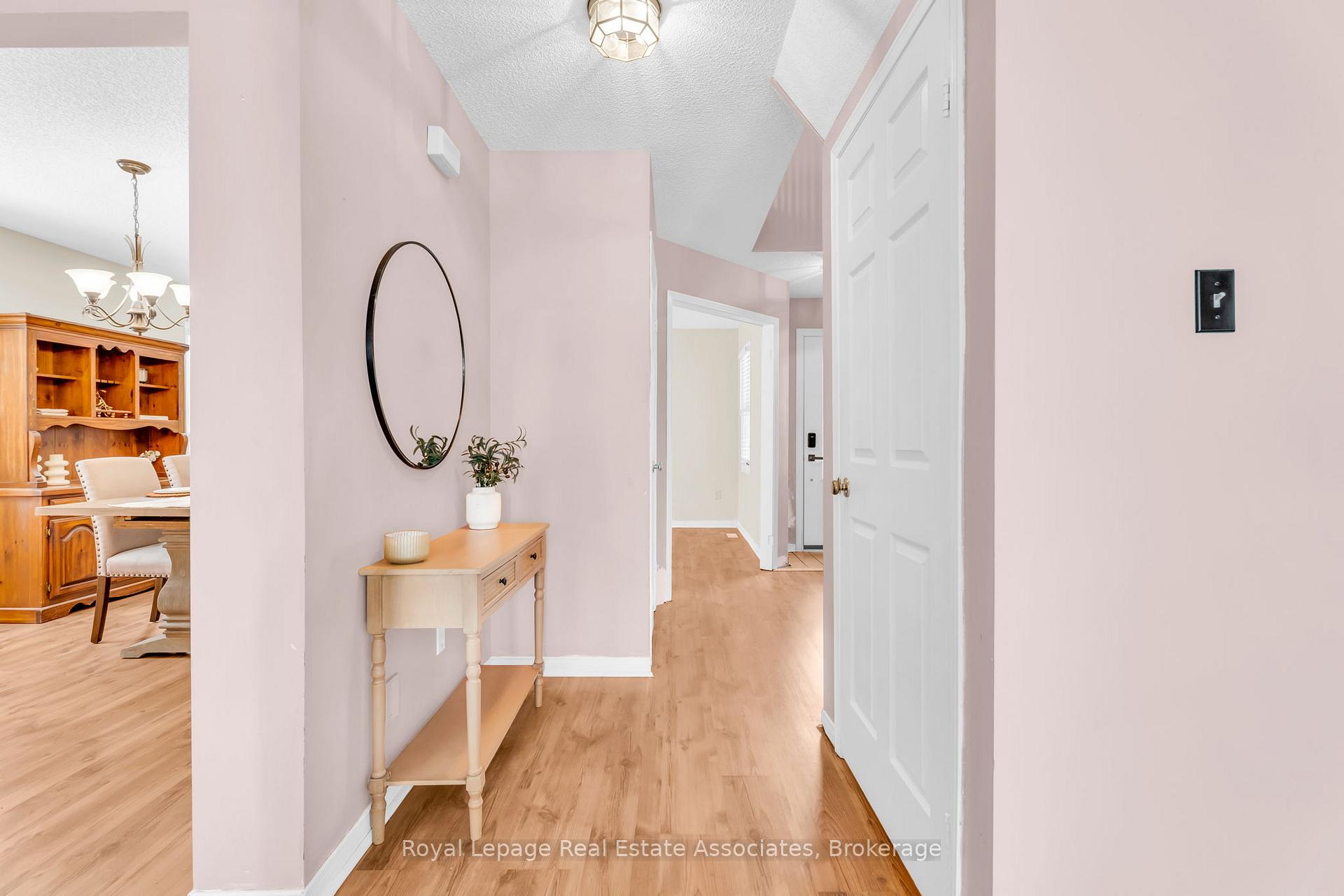 Photo 6 of 59 Cheviot Crescent, Brampton, Heart Lake East — HOMEH