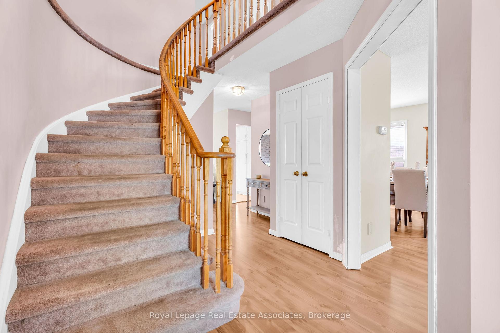 Photo 7 of 59 Cheviot Crescent, Brampton, Heart Lake East — HOMEH