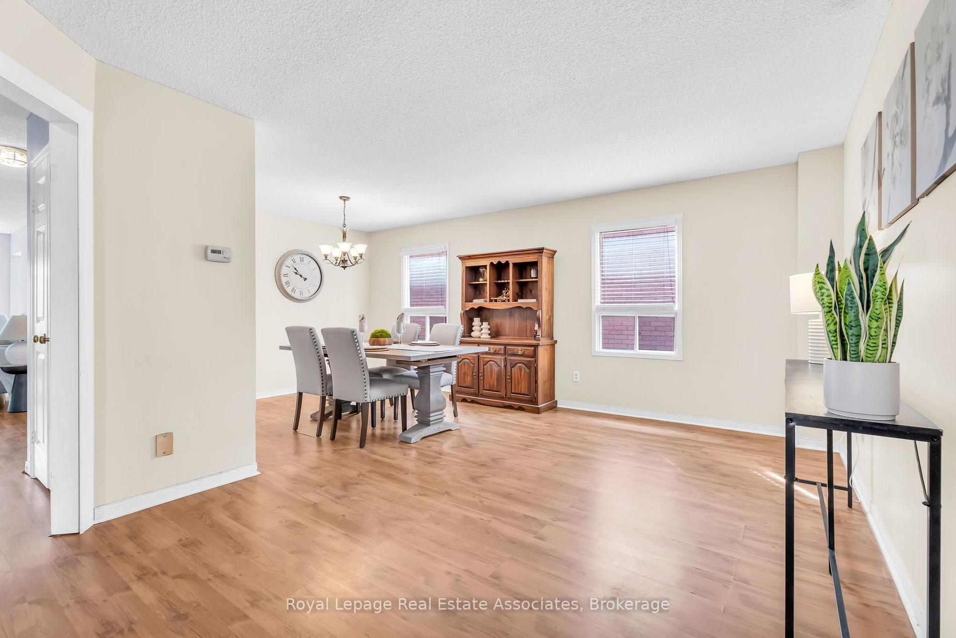 Photo 9 of 59 Cheviot Crescent, Brampton, Heart Lake East — HOMEH