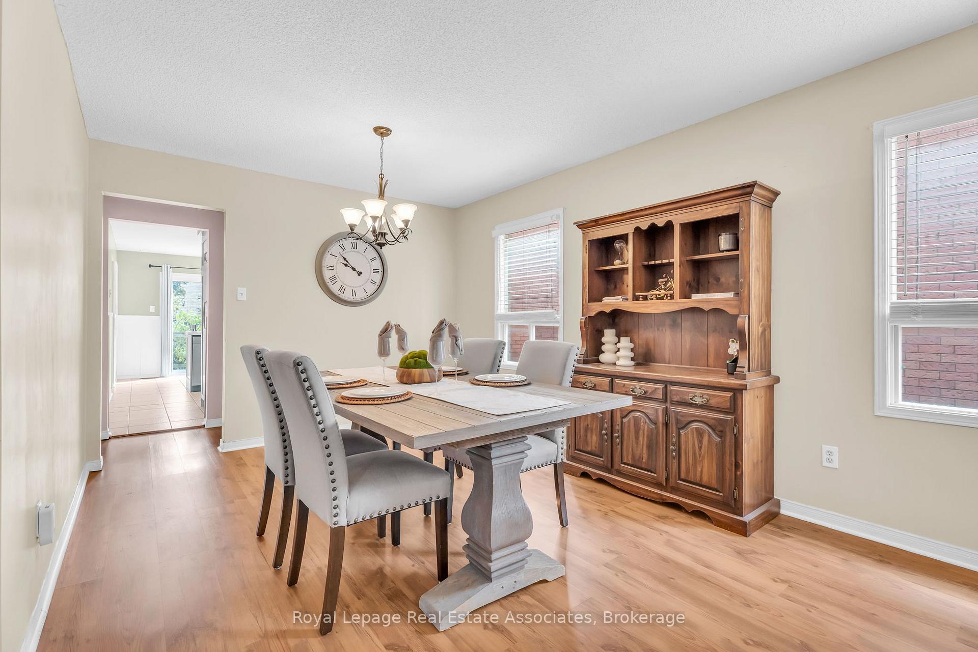 Photo 10 of 59 Cheviot Crescent, Brampton, Heart Lake East — HOMEH