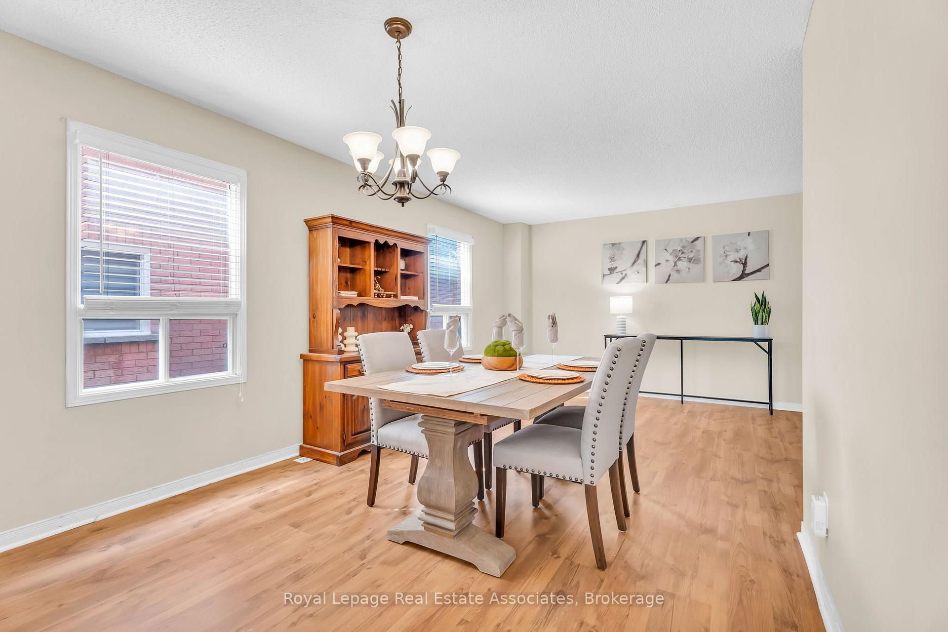 Photo 12 of 59 Cheviot Crescent, Brampton, Heart Lake East — HOMEH