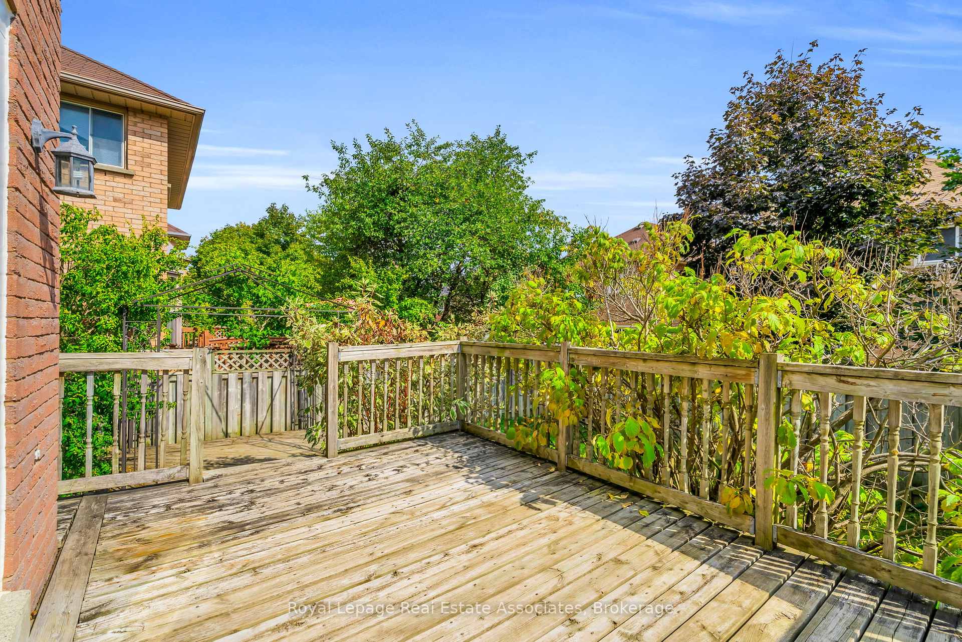 Photo 32 of 59 Cheviot Crescent, Brampton, Heart Lake East — HOMEH