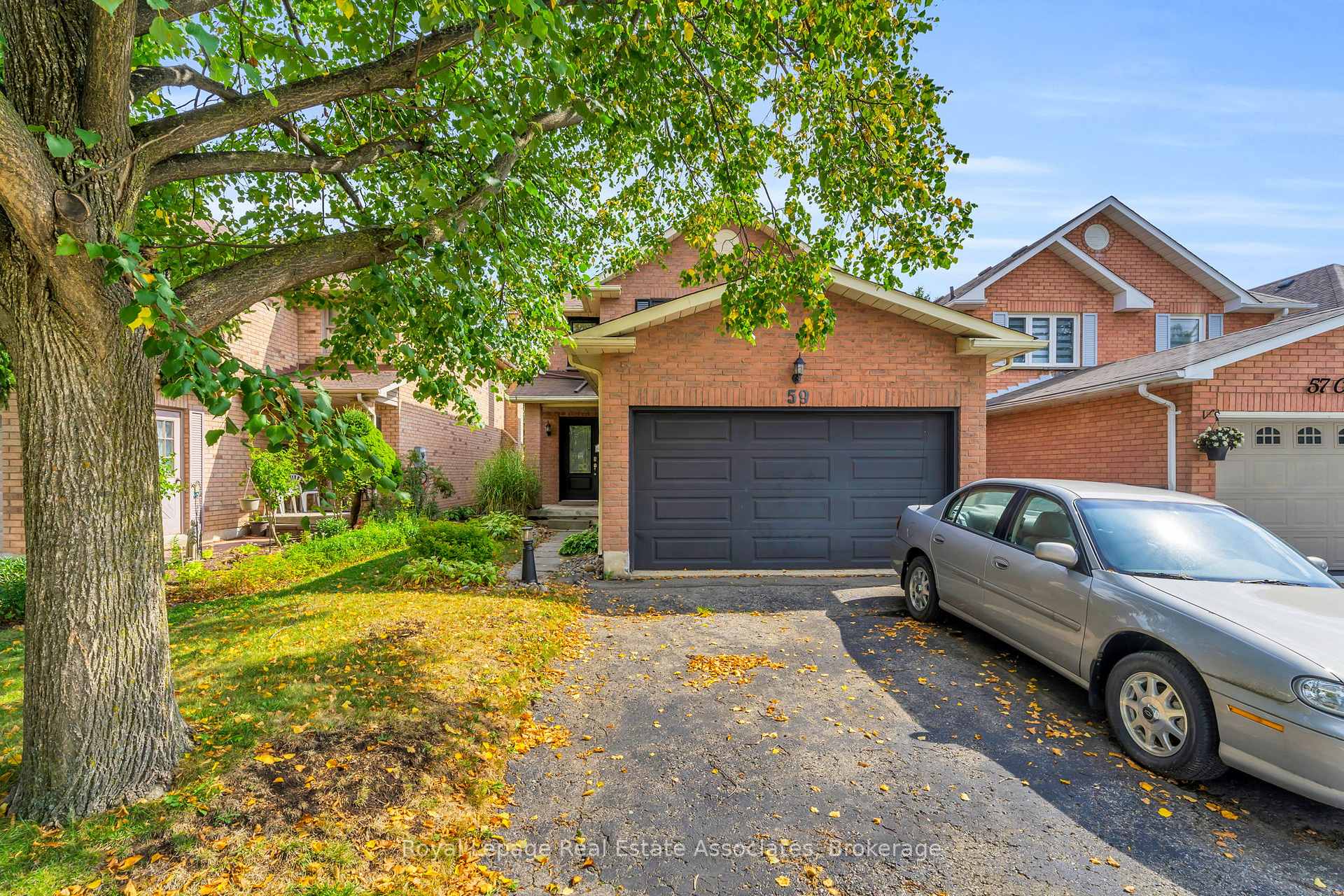 Photo 40 of 59 Cheviot Crescent, Brampton, Heart Lake East — HOMEH