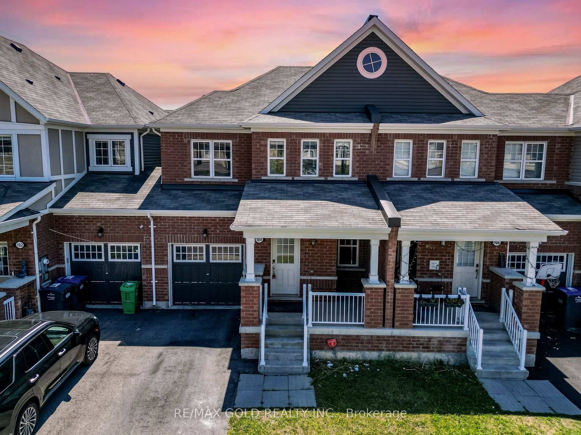 Photo 11 of 104 Thornbush Boulevard, Brampton, Northwest Brampton — HOMEH