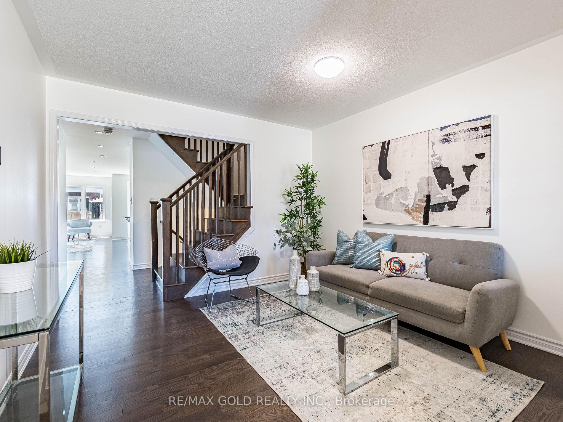 Photo 31 of 104 Thornbush Boulevard, Brampton, Northwest Brampton — HOMEH