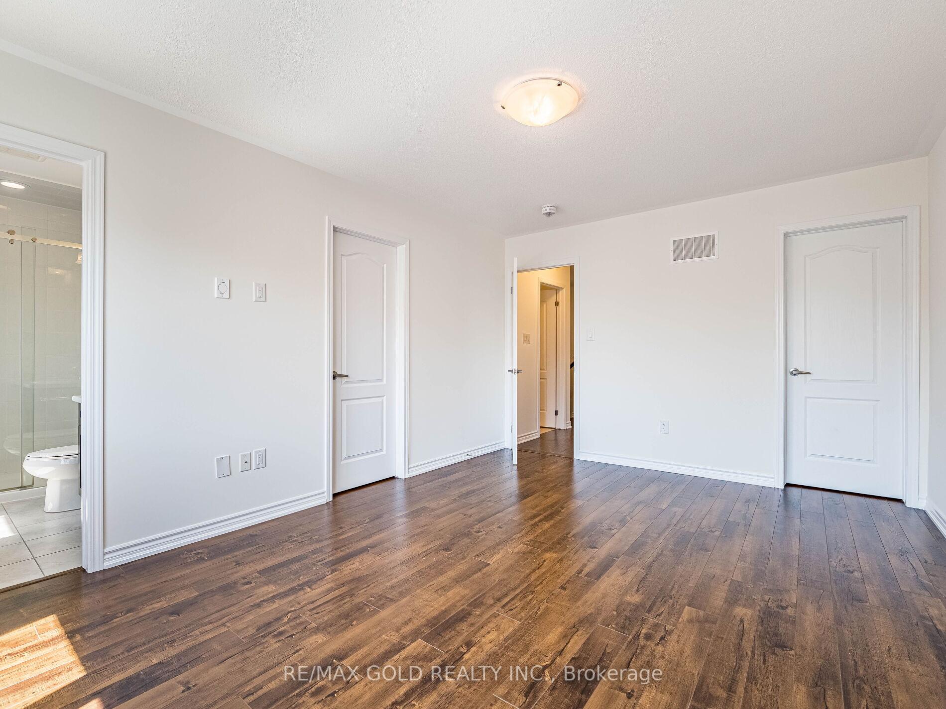 Photo 19 of 104 Thornbush Boulevard, Brampton, Northwest Brampton — HOMEH