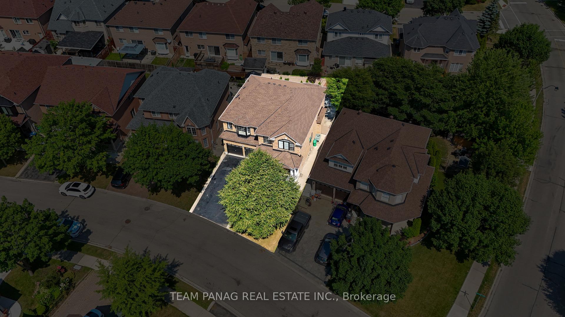 Photo 3 of 3 Maldives Crescent, Brampton, Vales of Castlemore — HOMEH