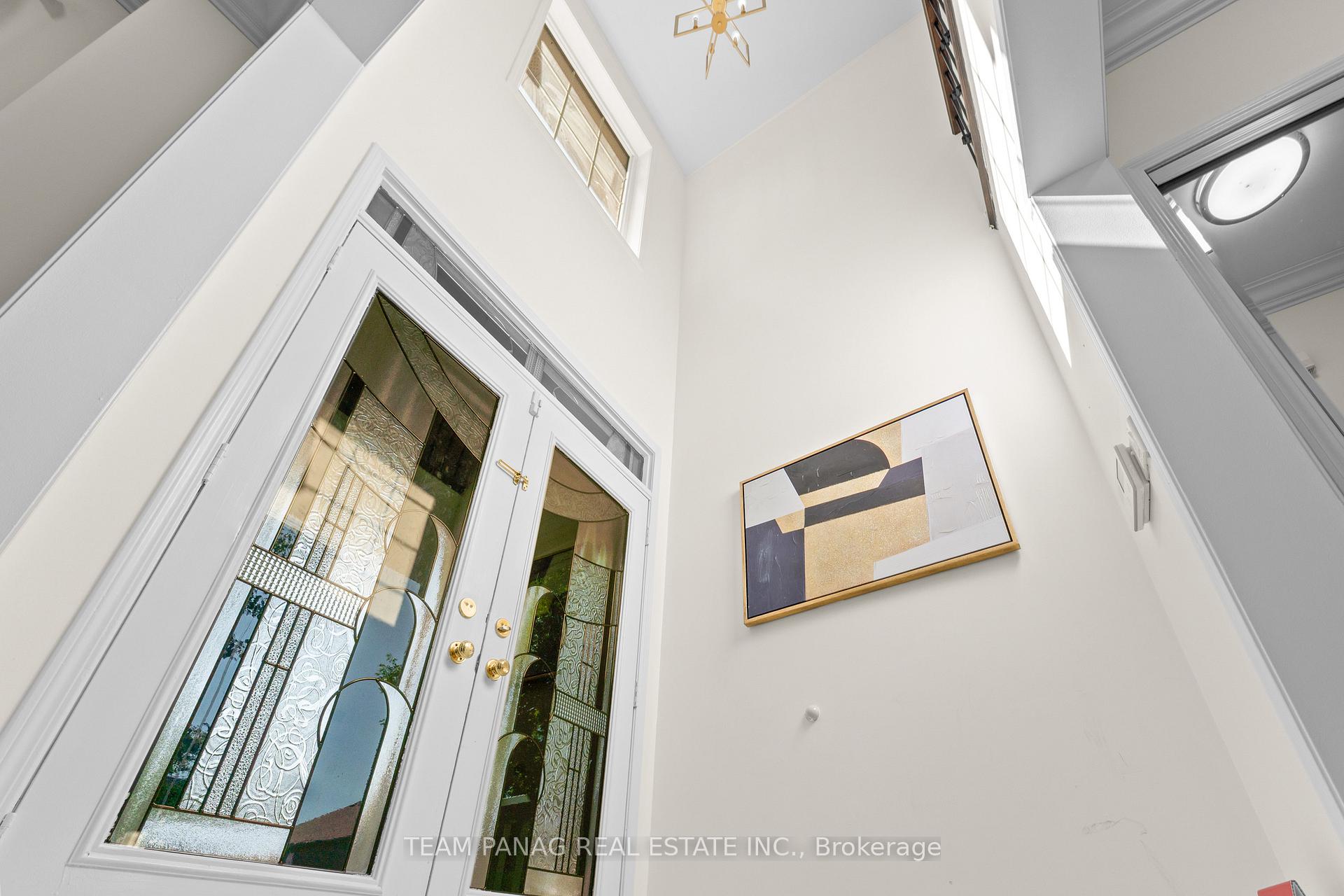 Photo 5 of 3 Maldives Crescent, Brampton, Vales of Castlemore — HOMEH