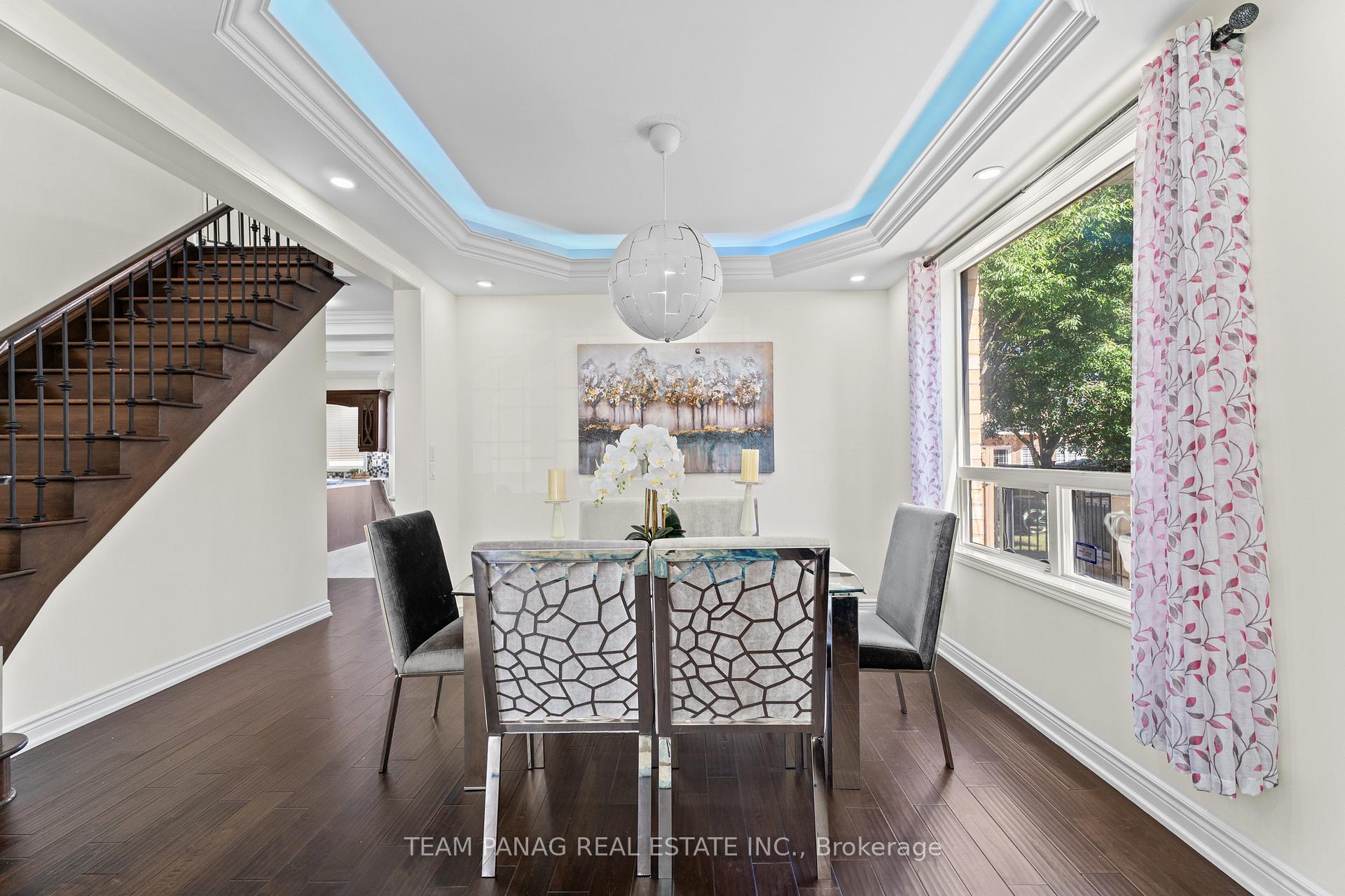Photo 9 of 3 Maldives Crescent, Brampton, Vales of Castlemore — HOMEH