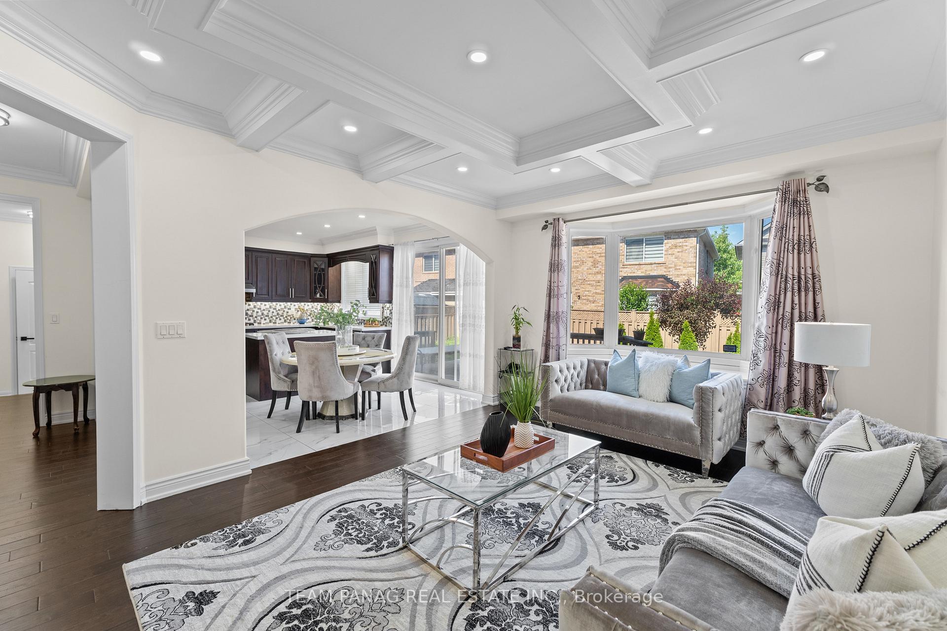 Photo 16 of 3 Maldives Crescent, Brampton, Vales of Castlemore — HOMEH