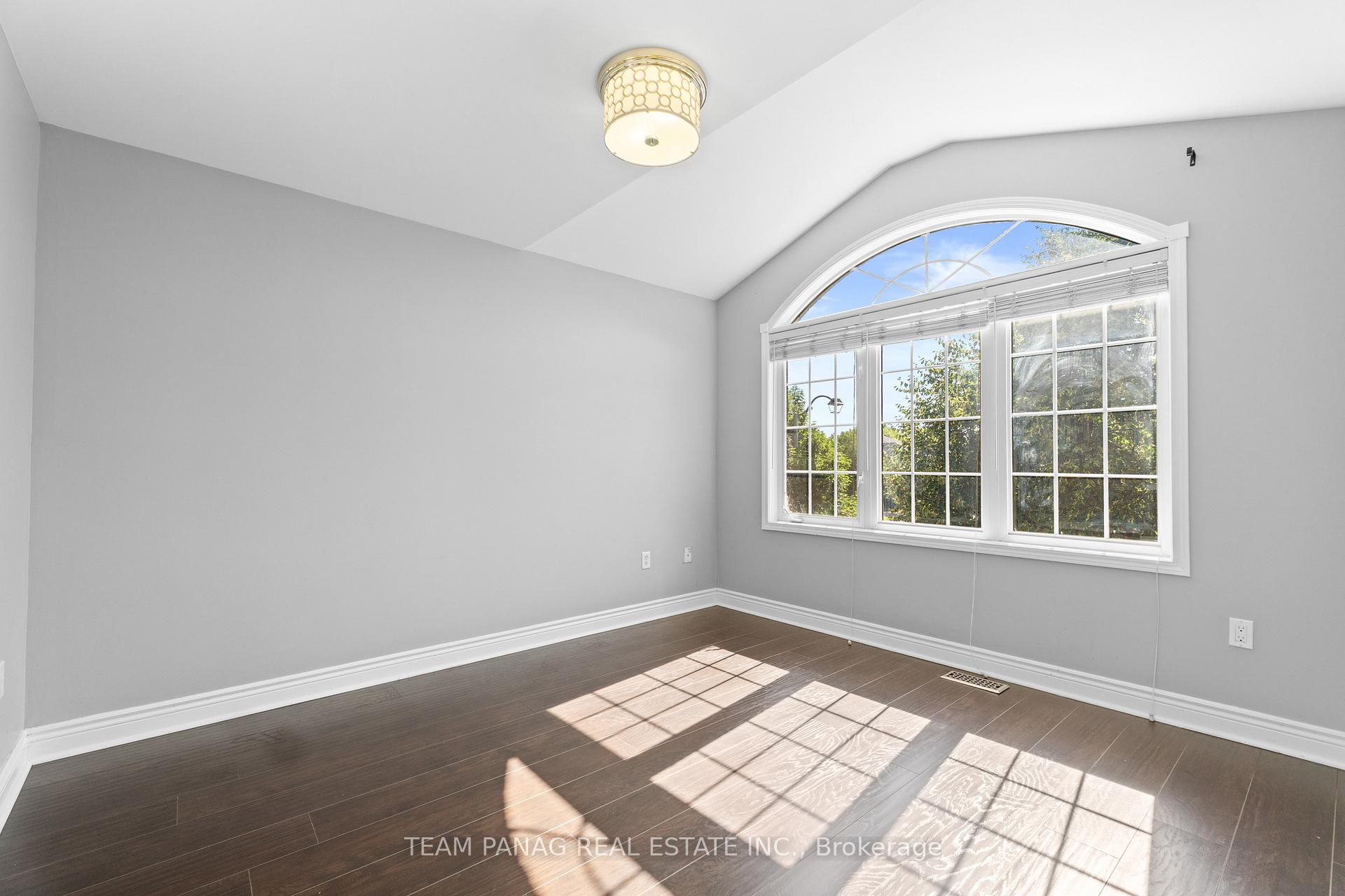 Photo 33 of 3 Maldives Crescent, Brampton, Vales of Castlemore — HOMEH