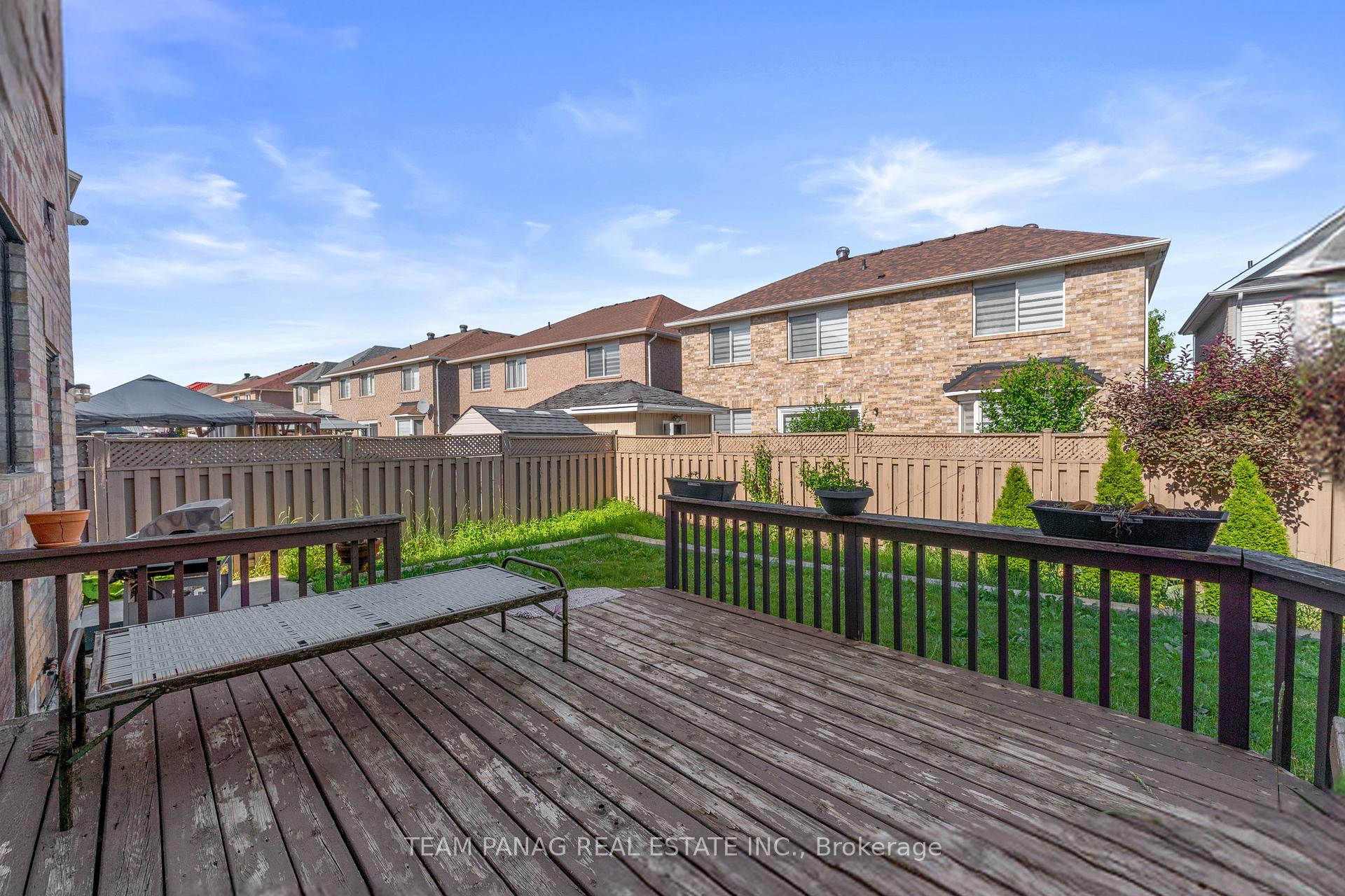 Photo 46 of 3 Maldives Crescent, Brampton, Vales of Castlemore — HOMEH