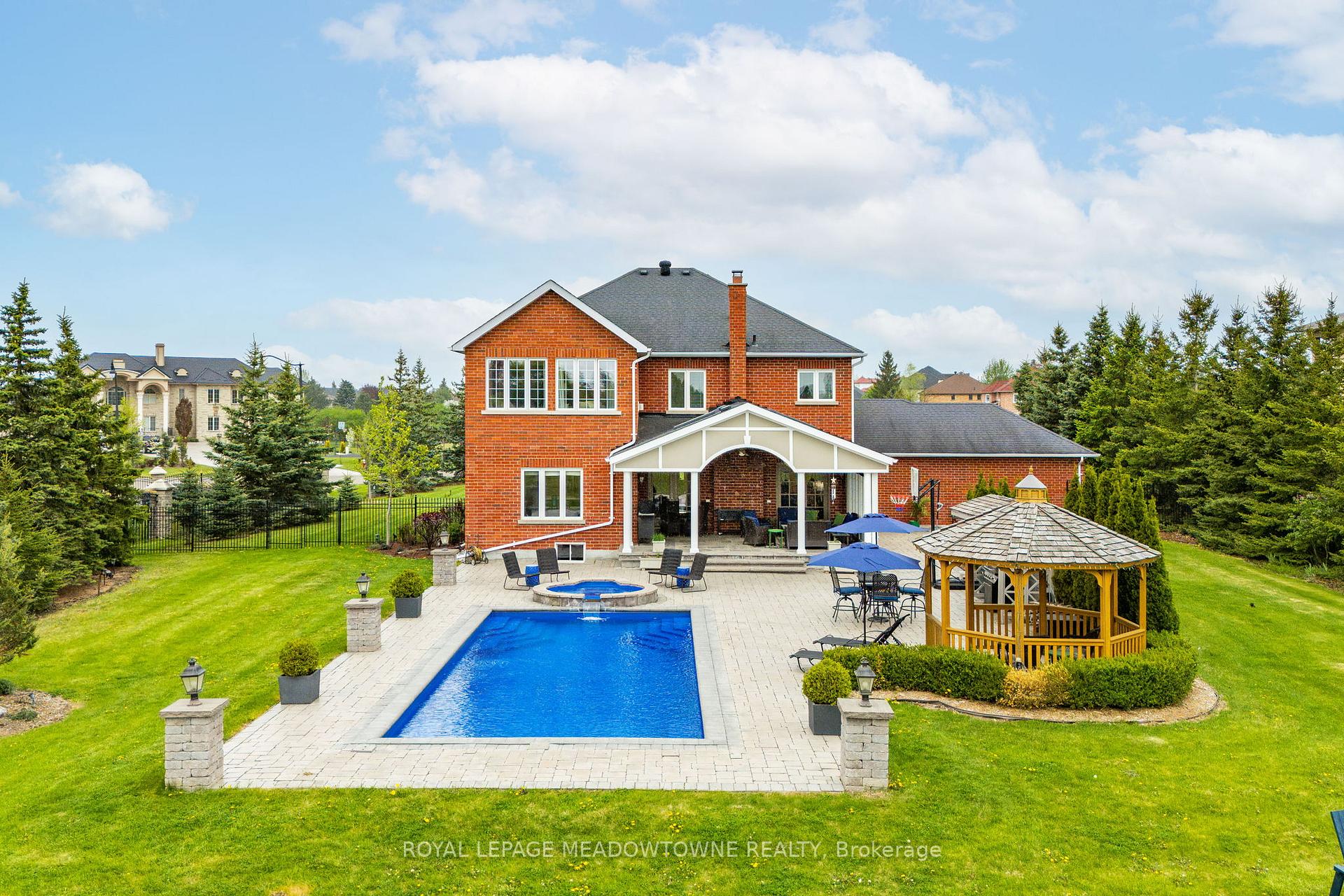 Photo 18 of 12 Everglade Drive, Brampton, Toronto Gore Rural Estate — HOMEH
