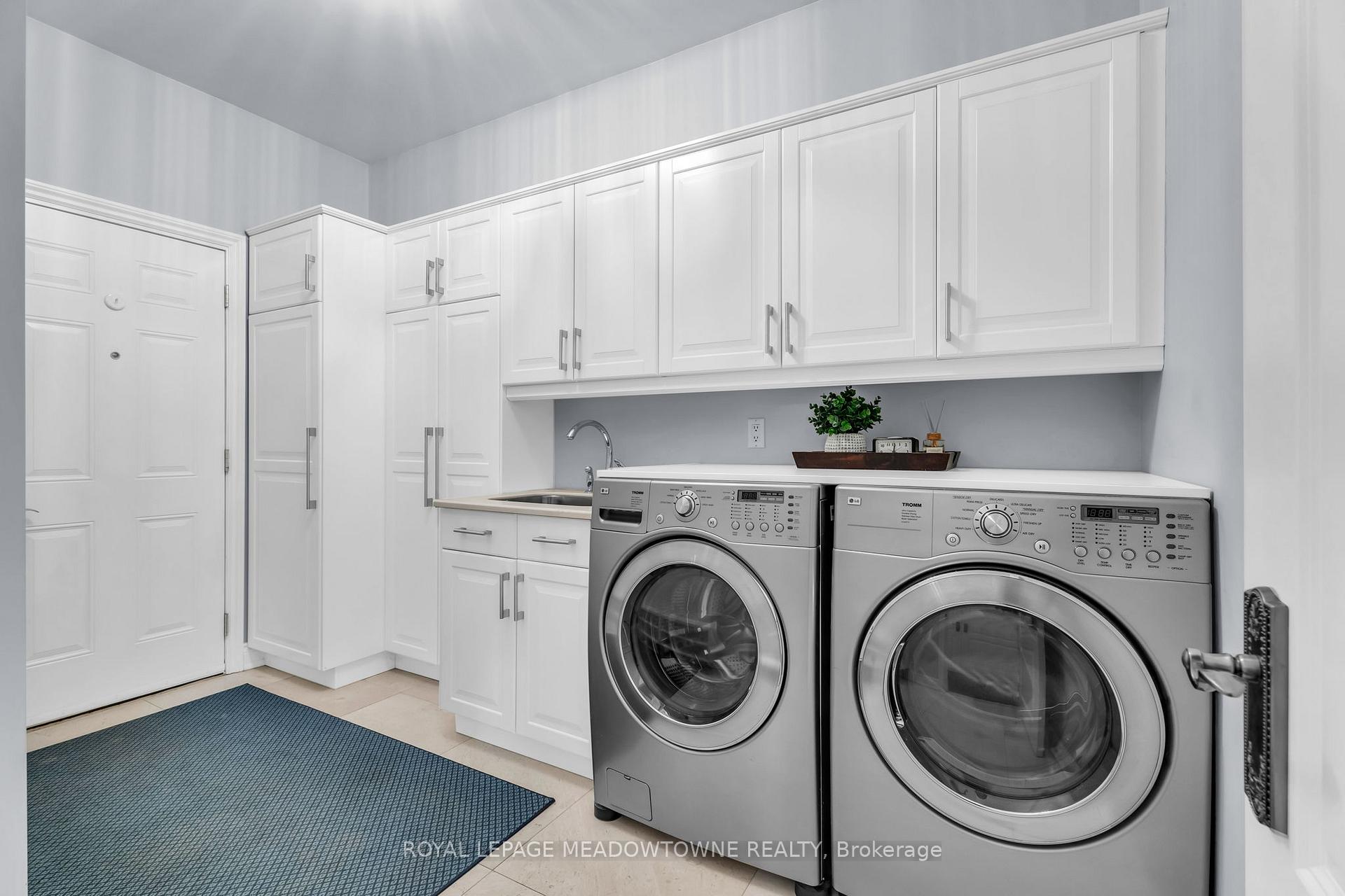 Photo 13 of 12 Everglade Drive, Brampton, Toronto Gore Rural Estate — HOMEH