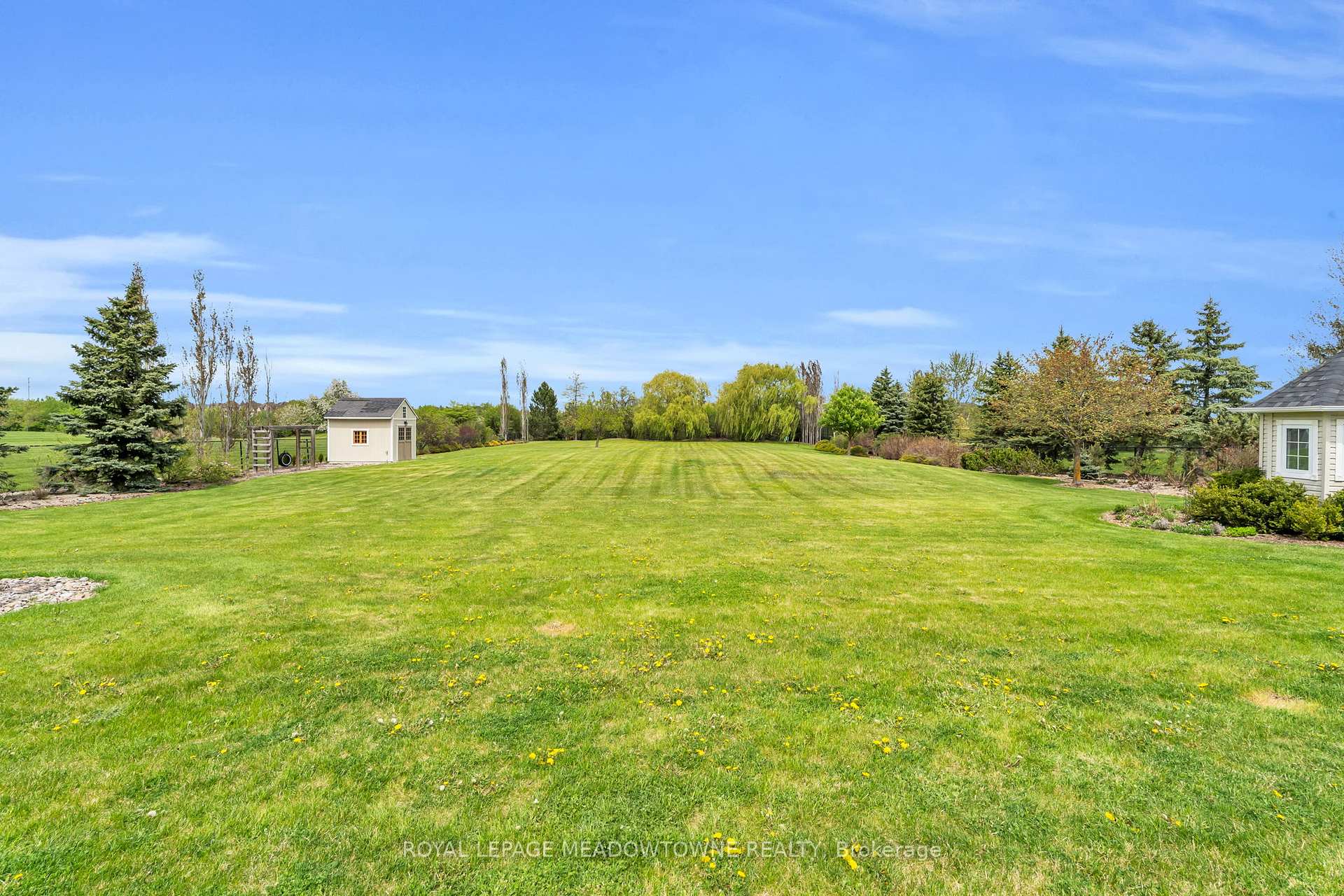 Photo 16 of 12 Everglade Drive, Brampton, Toronto Gore Rural Estate — HOMEH
