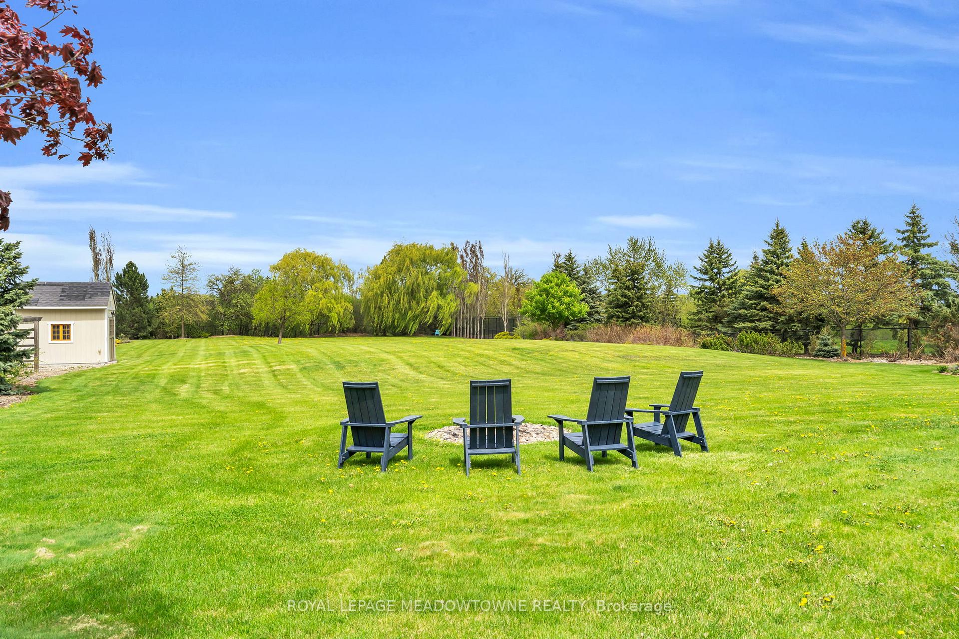Photo 7 of 12 Everglade Drive, Brampton, Toronto Gore Rural Estate — HOMEH