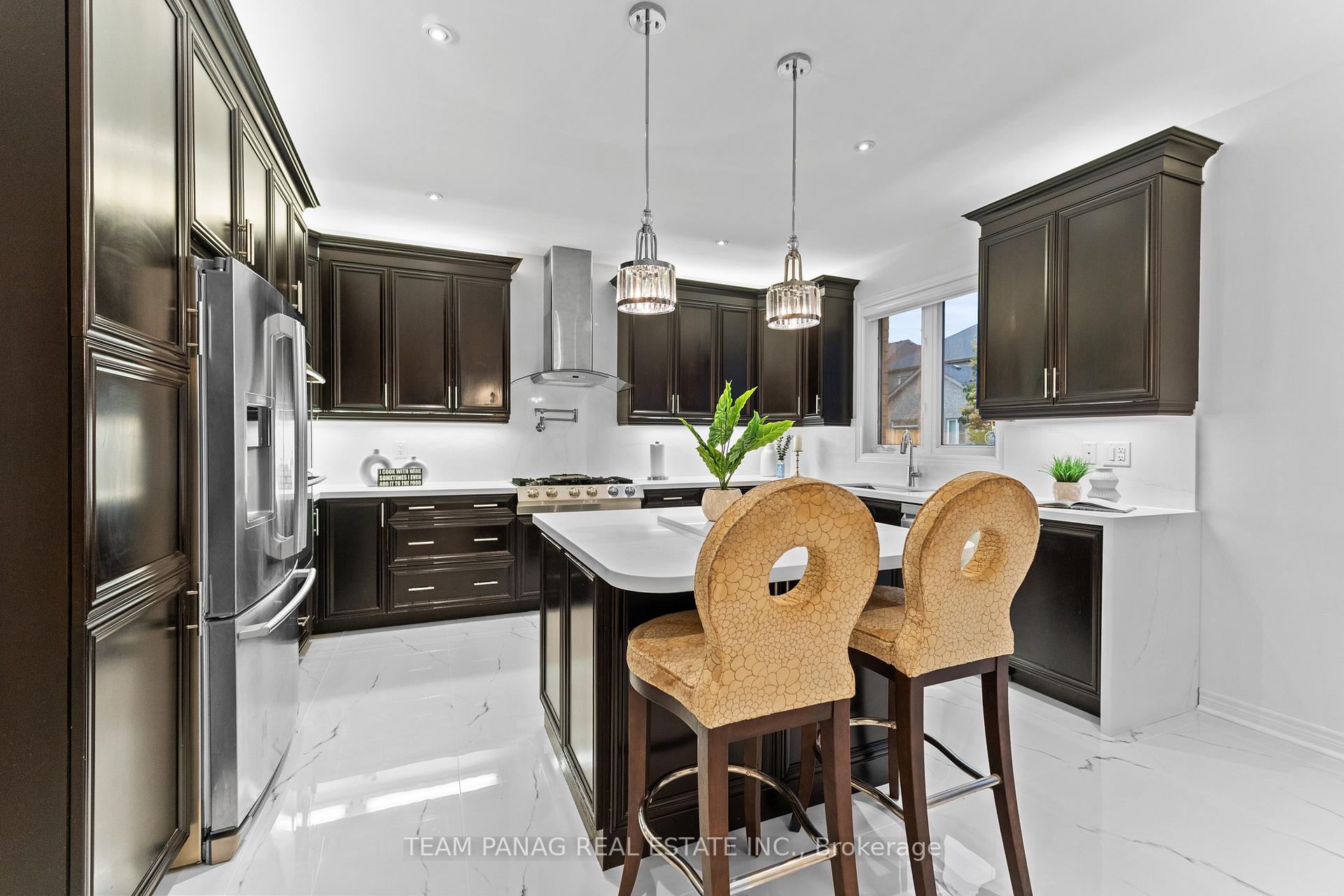 Photo 10 of 6 Islington Drive, Brampton, Bram East — HOMEH
