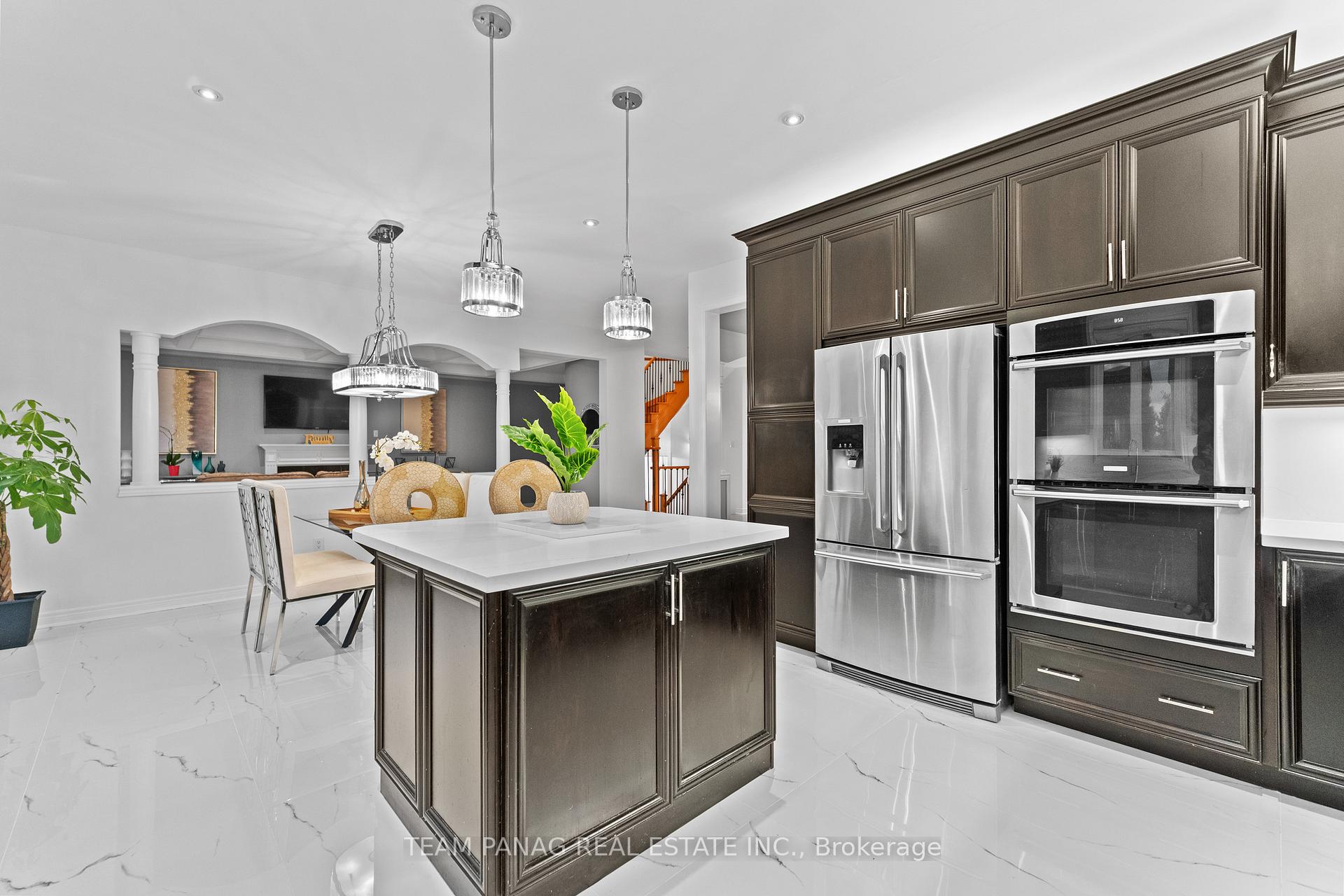 Photo 11 of 6 Islington Drive, Brampton, Bram East — HOMEH