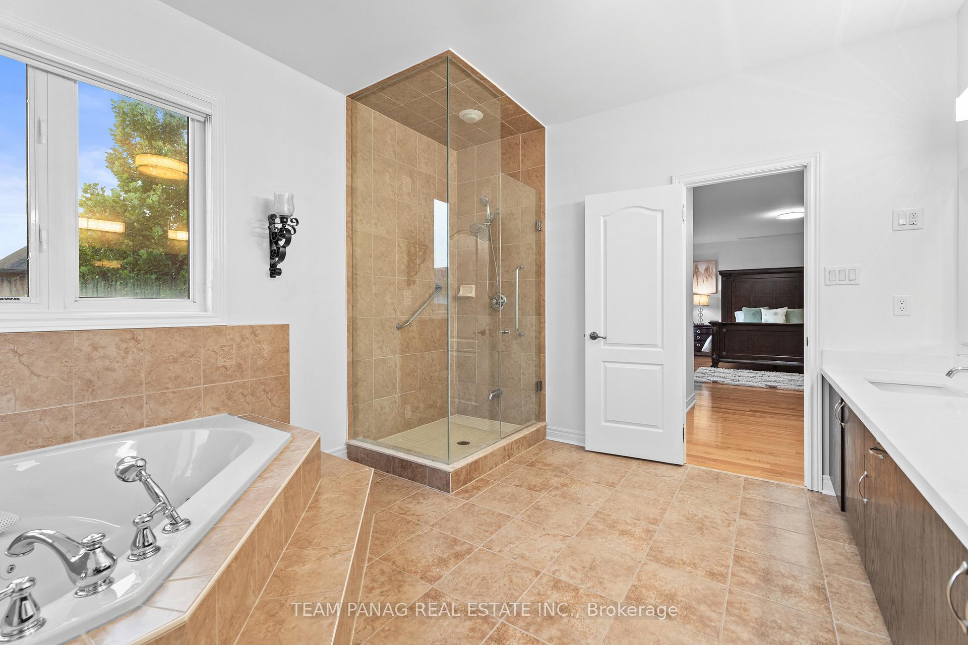 Photo 22 of 6 Islington Drive, Brampton, Bram East — HOMEH