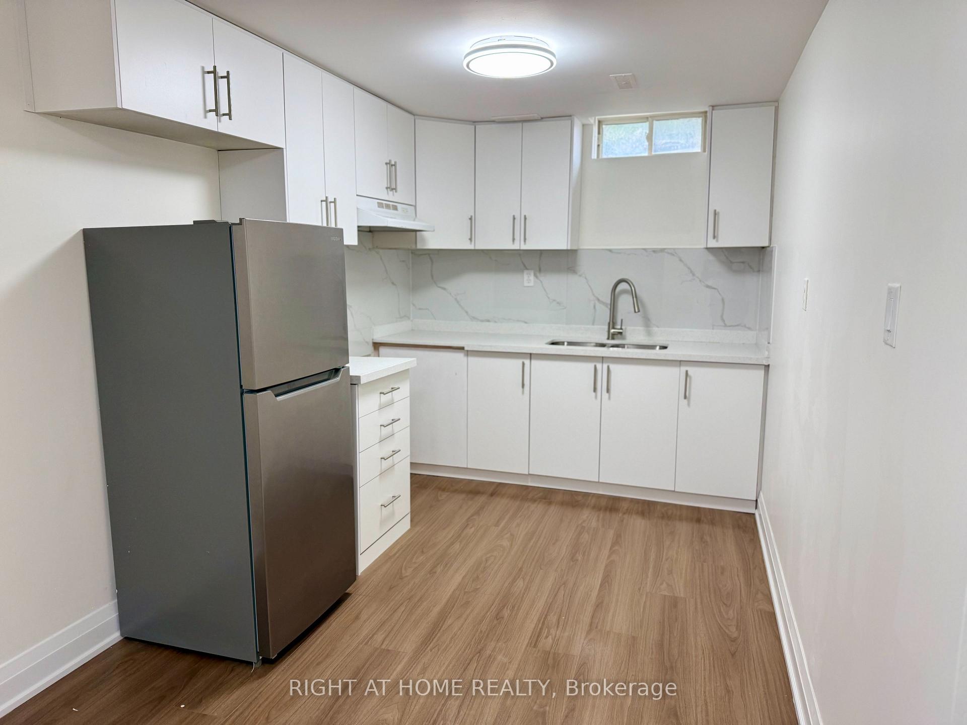 Photo 25 of 32 Hocken Court, Brampton, Sandringham-Wellington — HOMEH