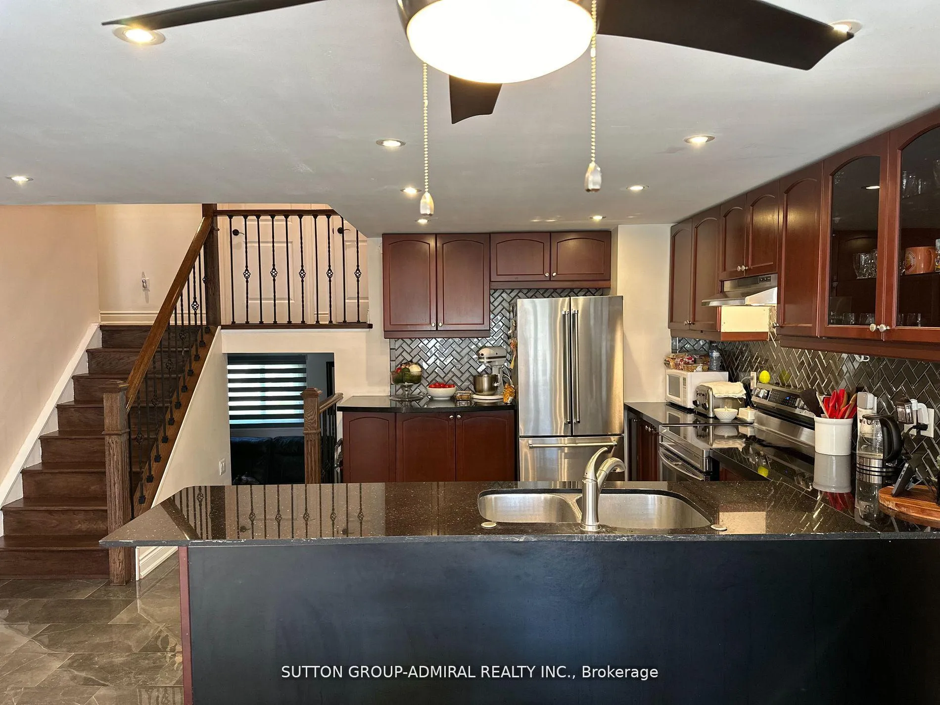 Photo 5 of 315 Nelson Street, Barrie, Grove East — HOMEH