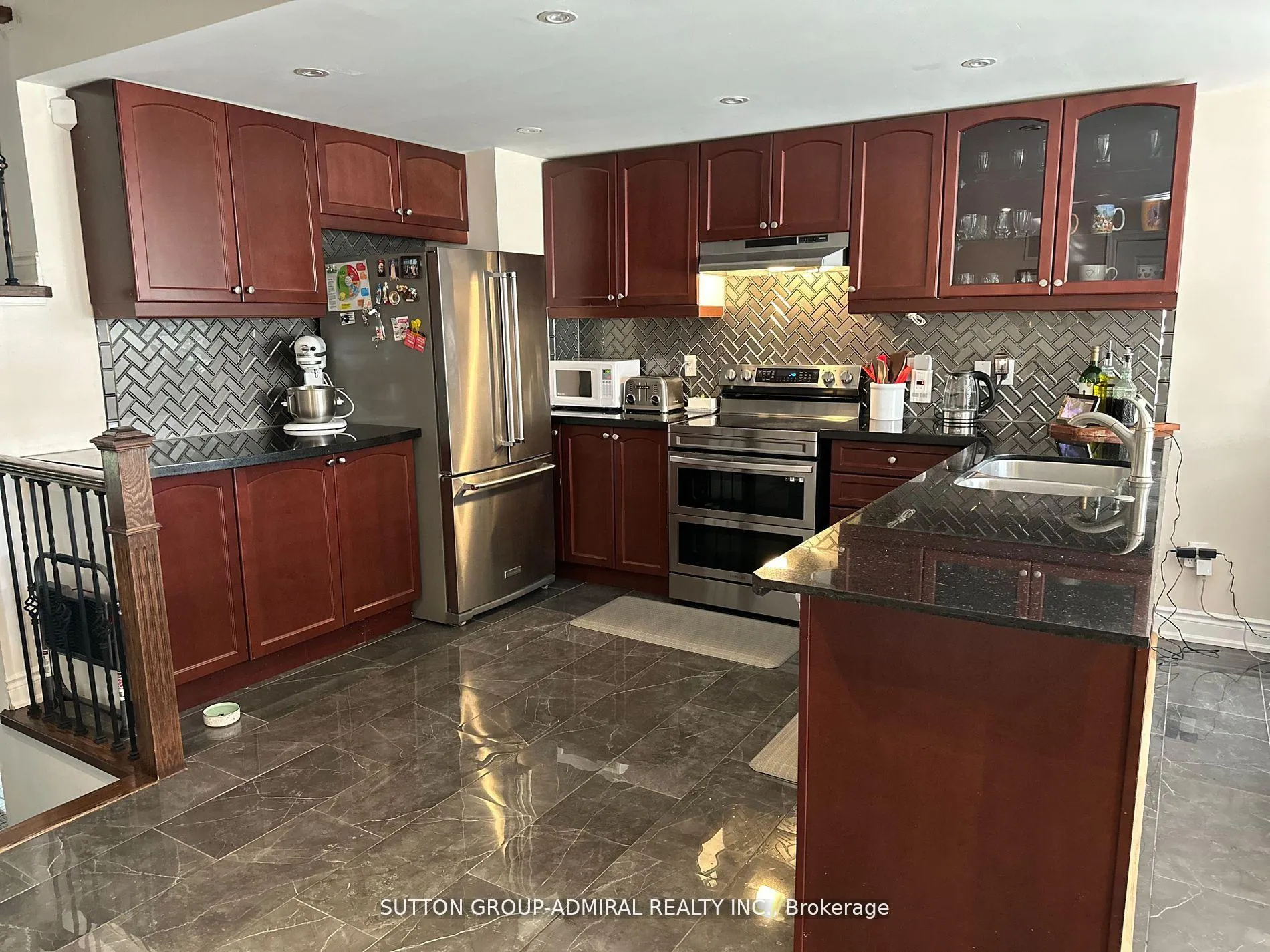 Photo 8 of 315 Nelson Street, Barrie, Grove East — HOMEH