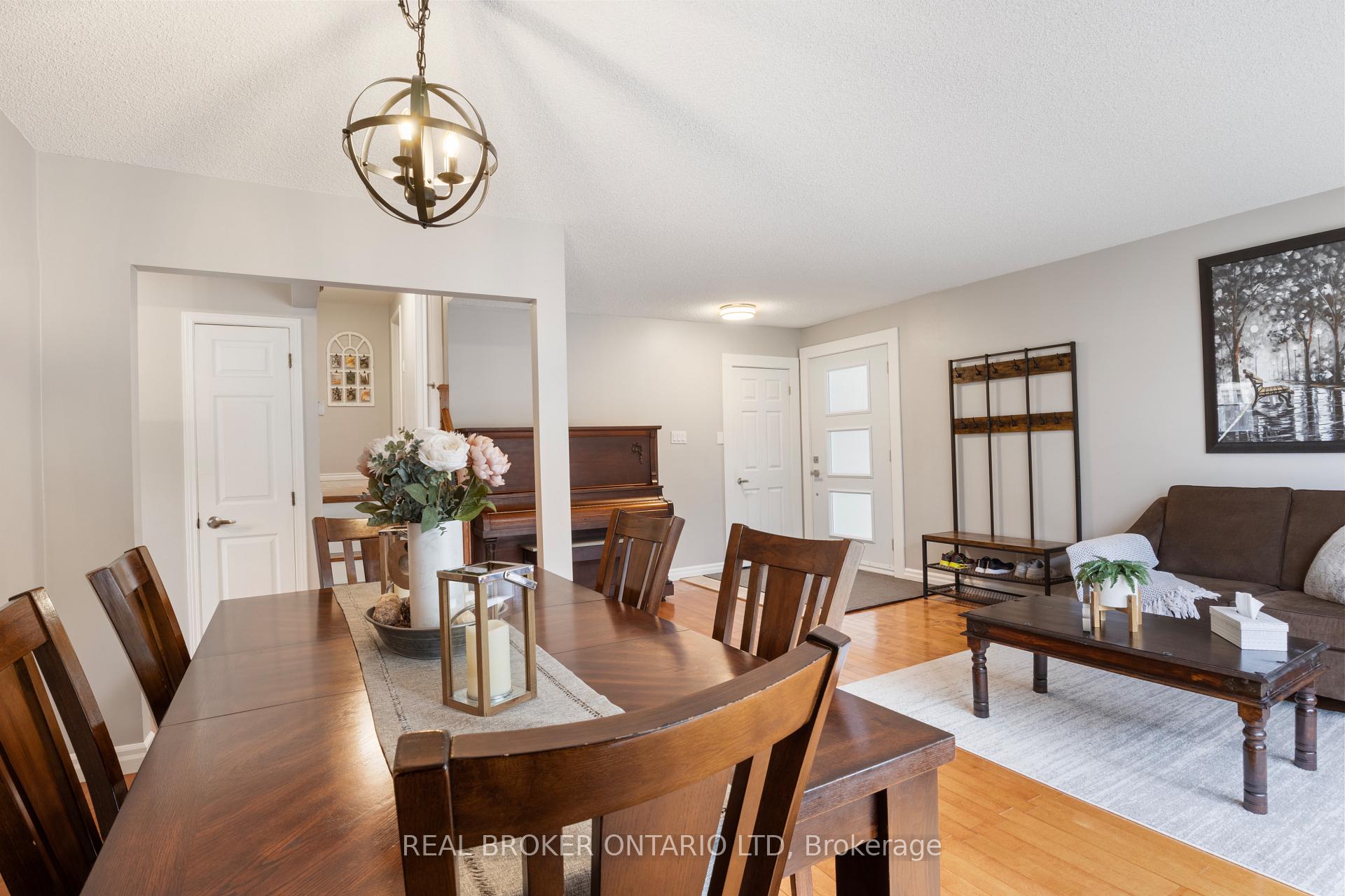 Photo 6 of 50 Watson Crescent, Brampton, Brampton East — HOMEH