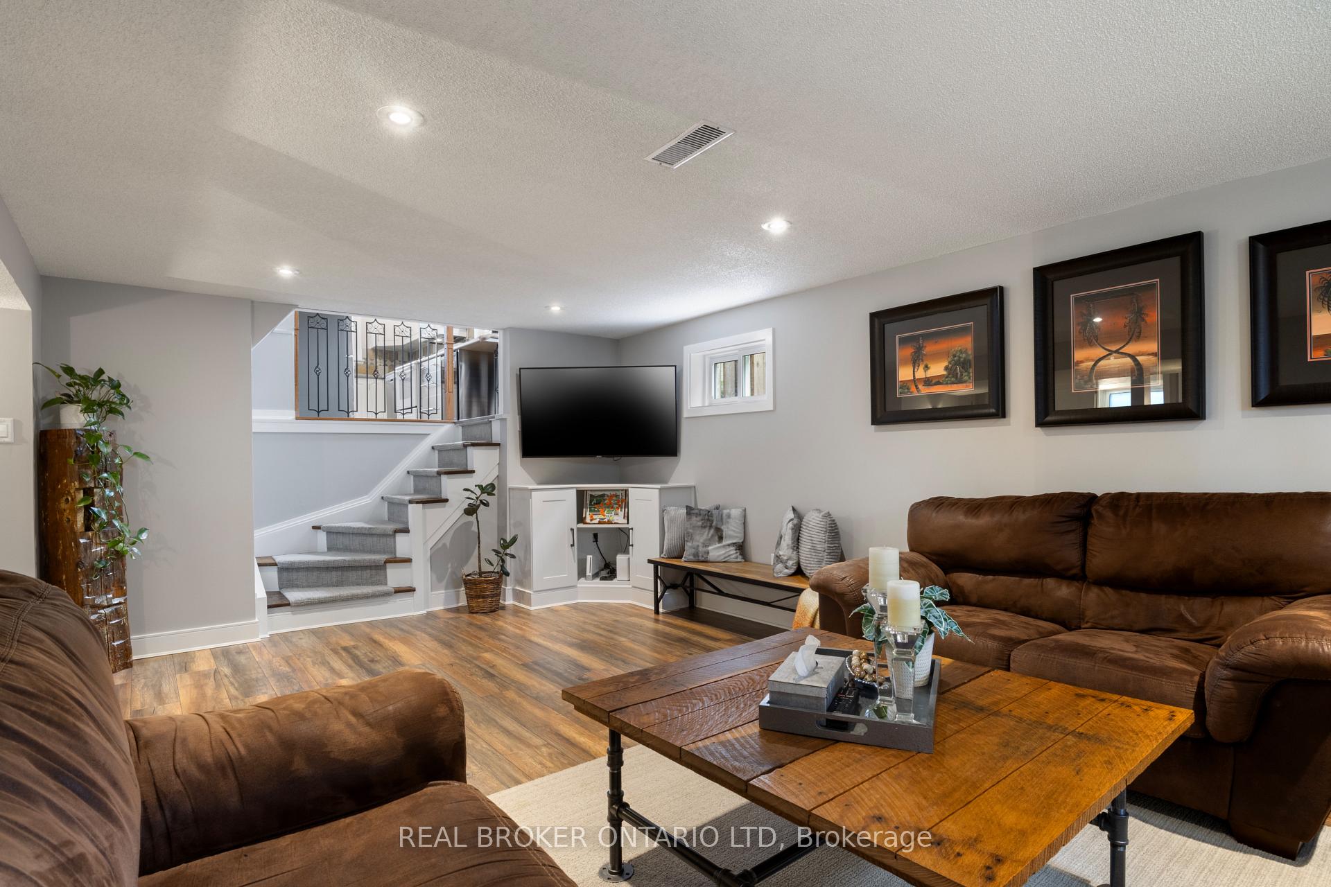 Photo 14 of 50 Watson Crescent, Brampton, Brampton East — HOMEH