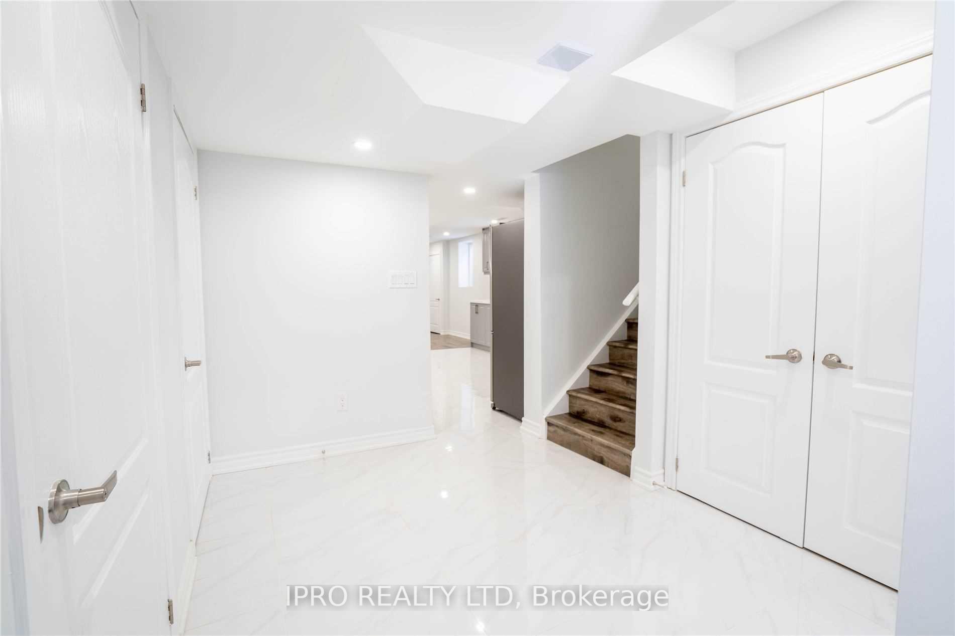 Photo 10 of Unit Basement, 7 Dale Meadows Road, Brampton, Northwest Brampton — HOMEH