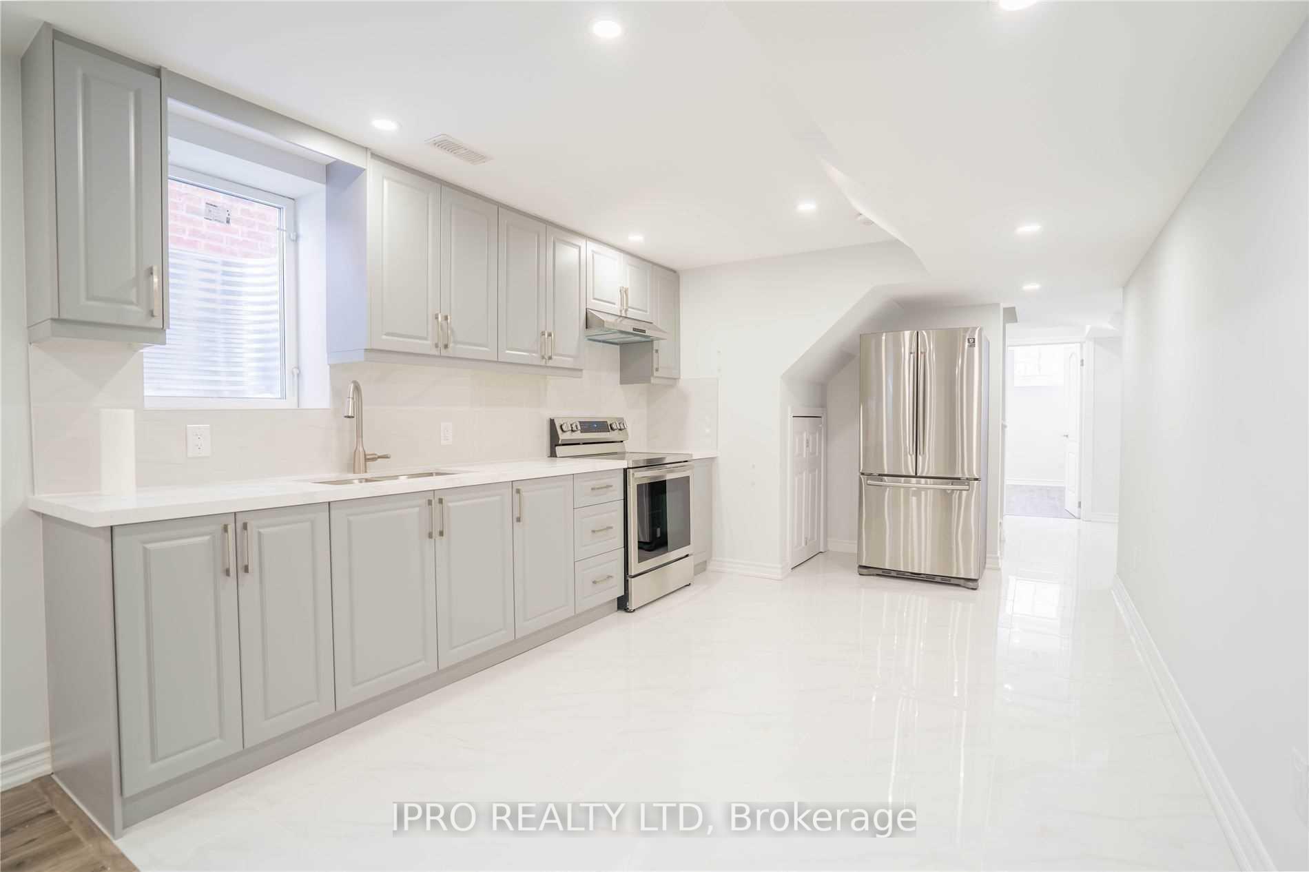 Photo 6 of Unit Basement, 7 Dale Meadows Road, Brampton, Northwest Brampton — HOMEH