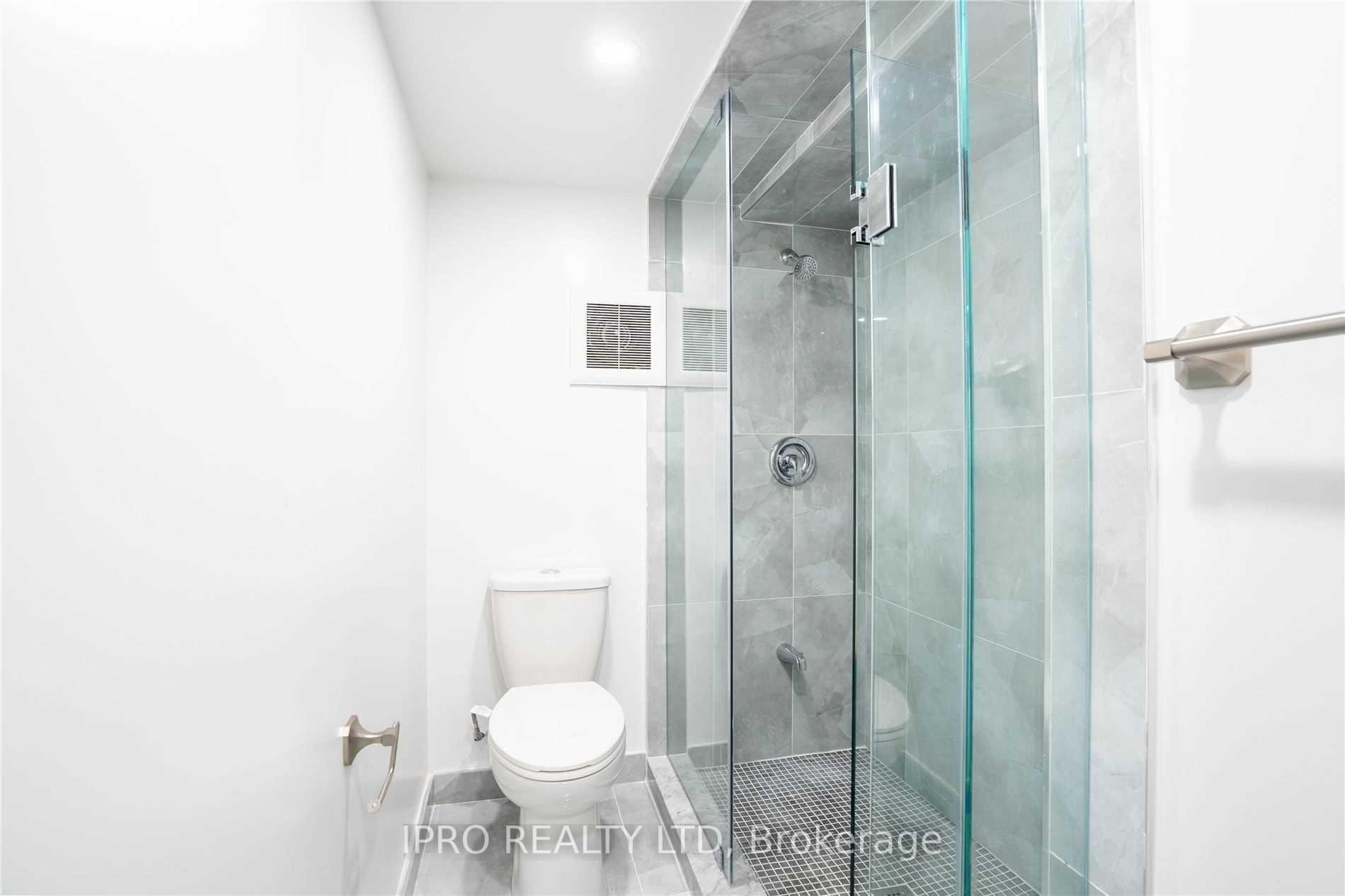 Photo 9 of Unit Basement, 7 Dale Meadows Road, Brampton, Northwest Brampton — HOMEH