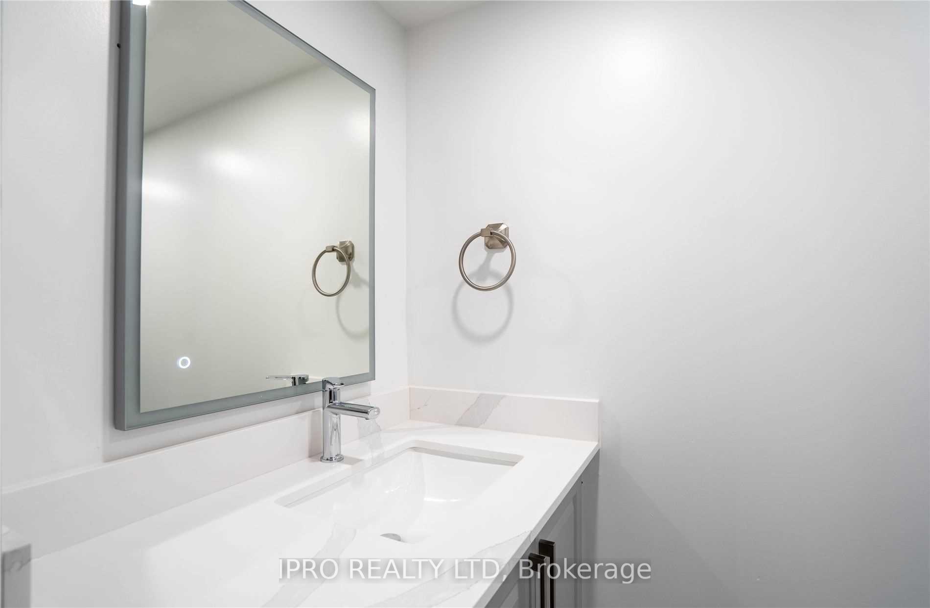 Photo 8 of Unit Basement, 7 Dale Meadows Road, Brampton, Northwest Brampton — HOMEH