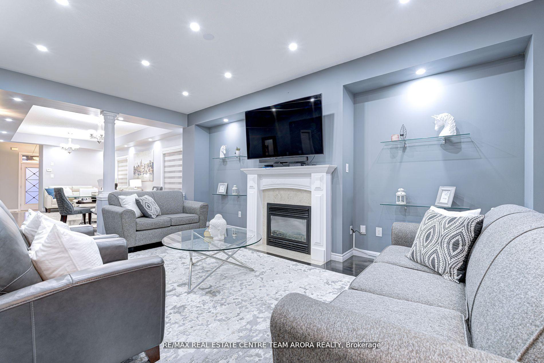Photo 8 of 27 Monkton Circle, Brampton, Credit Valley — HOMEH