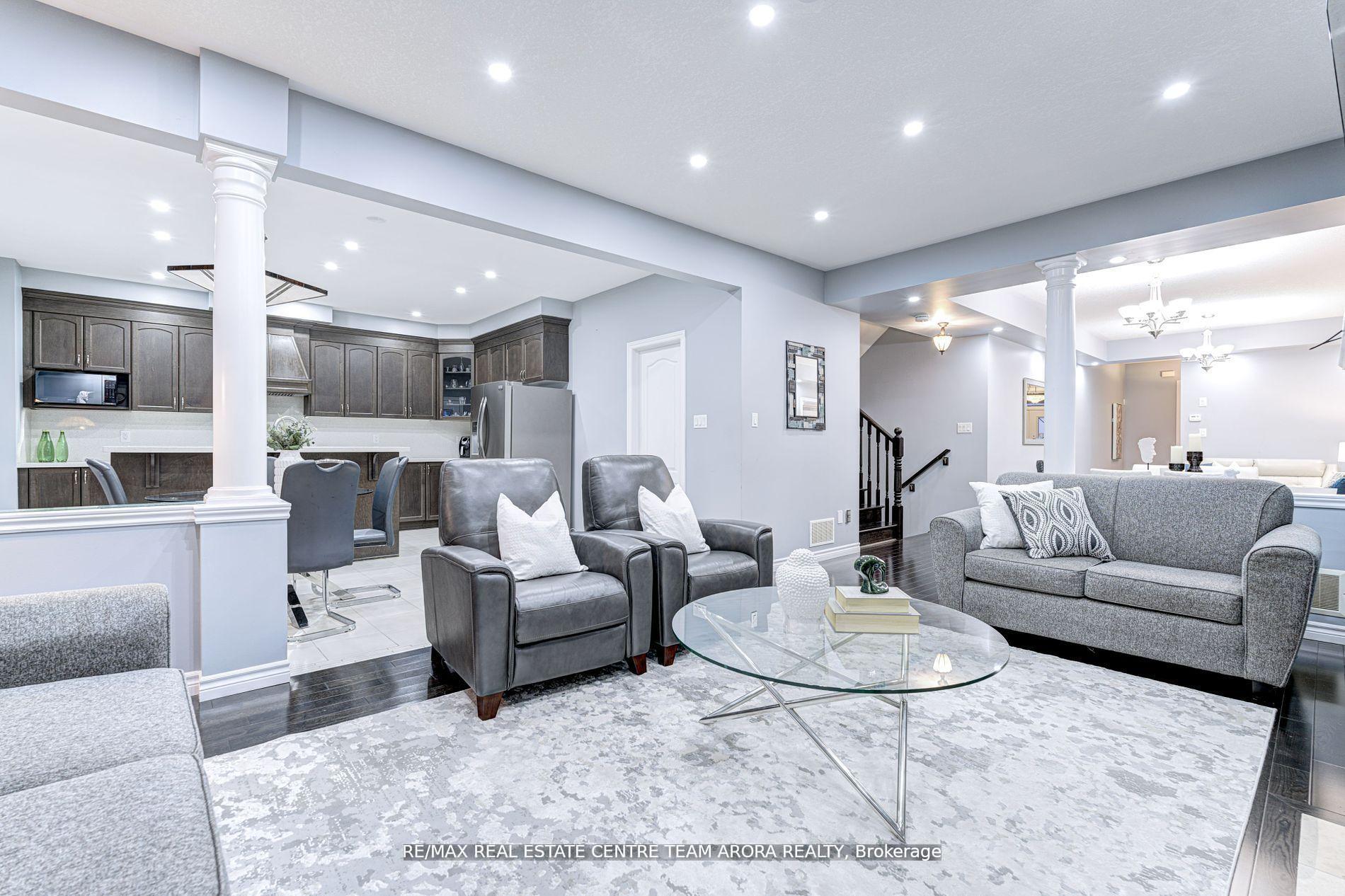 Photo 9 of 27 Monkton Circle, Brampton, Credit Valley — HOMEH