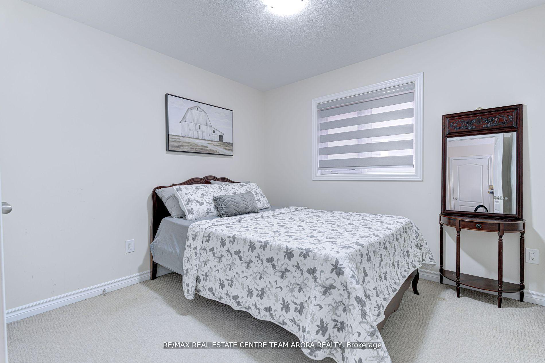 Photo 24 of 27 Monkton Circle, Brampton, Credit Valley — HOMEH
