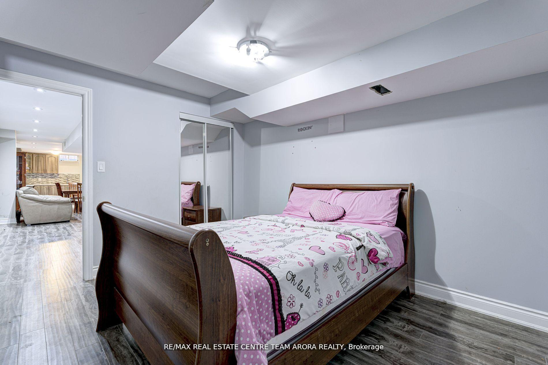 Photo 37 of 27 Monkton Circle, Brampton, Credit Valley — HOMEH