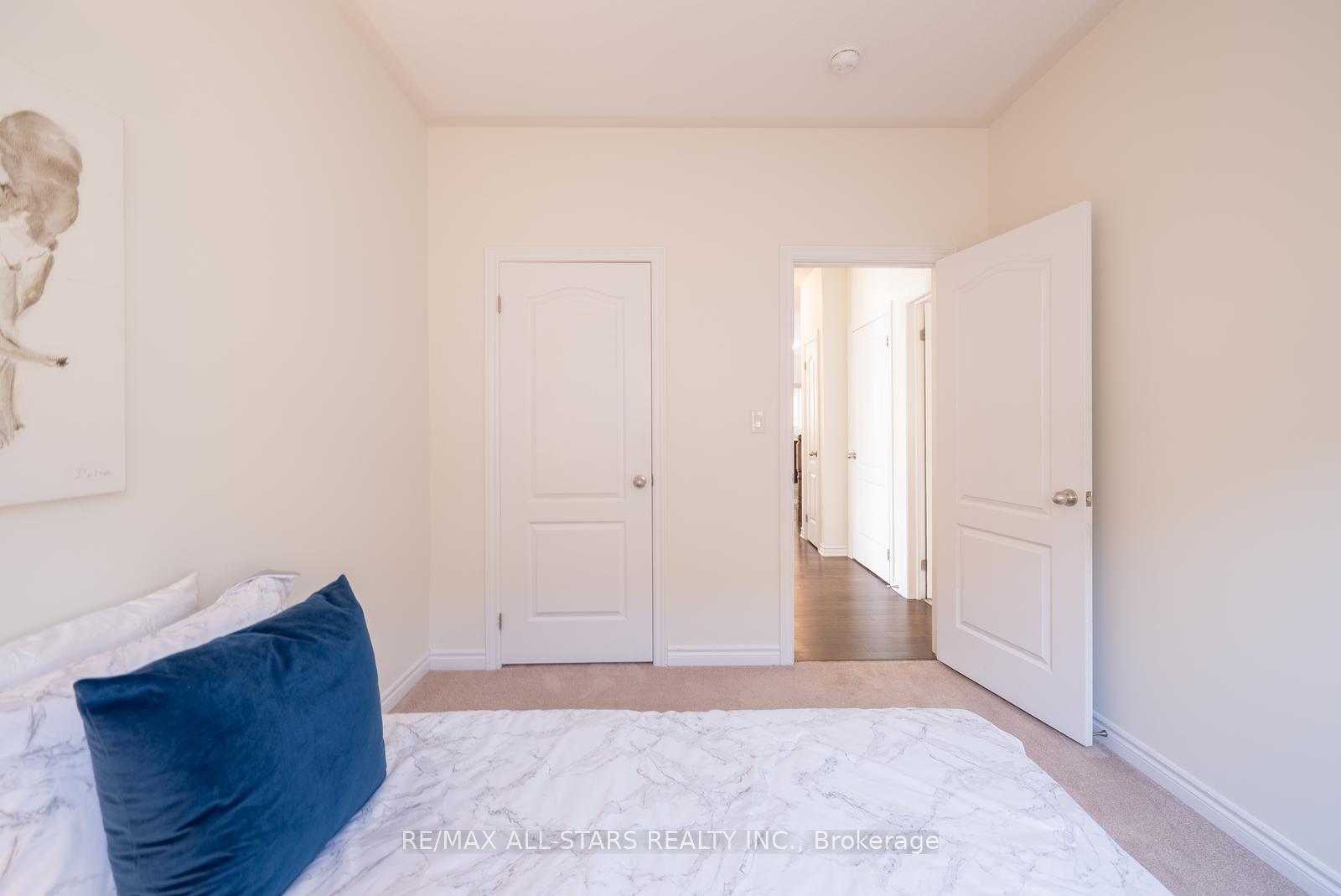 Photo 35 of 15 Pollock Avenue, Brock, Beaverton — HOMEH