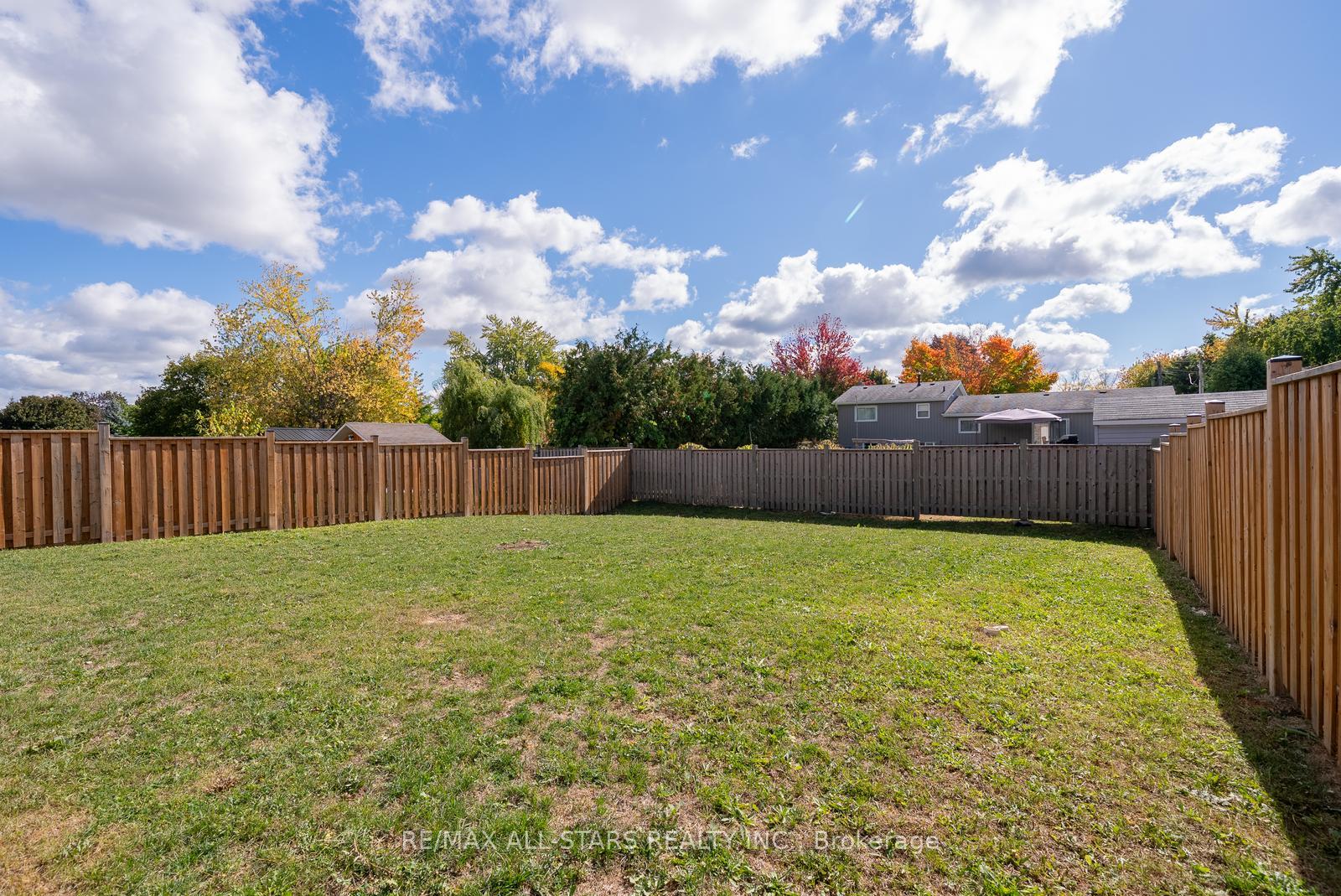 Photo 41 of 15 Pollock Avenue, Brock, Beaverton — HOMEH