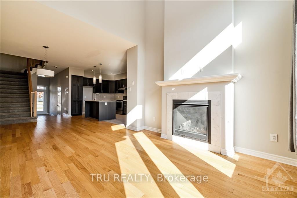Photo 5 of 264 Dolce Crescent, Ottawa, Riverside South/Gloucester Glen — HOMEH