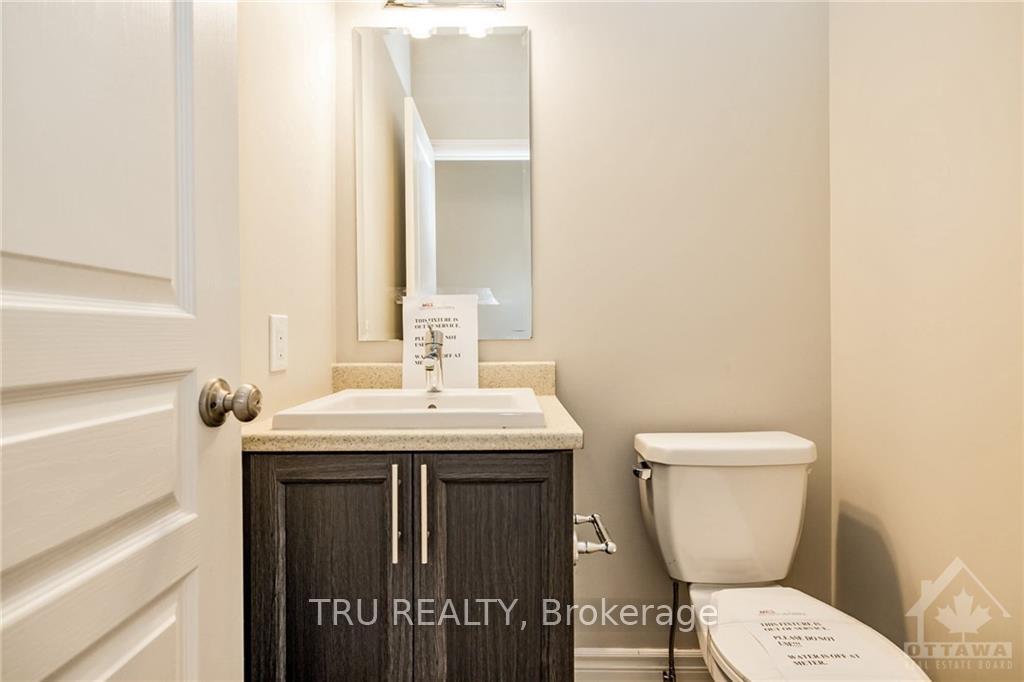 Photo 8 of 264 Dolce Crescent, Ottawa, Riverside South/Gloucester Glen — HOMEH