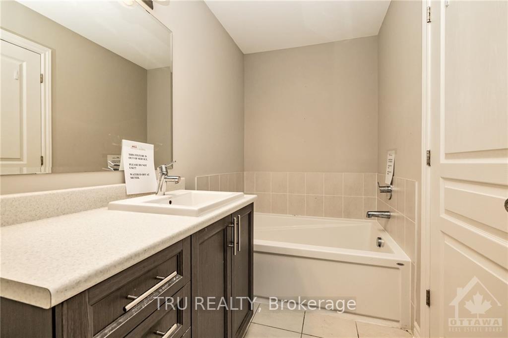 Photo 15 of 264 Dolce Crescent, Ottawa, Riverside South/Gloucester Glen — HOMEH