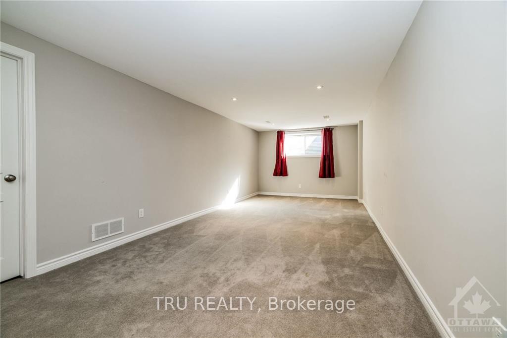 Photo 17 of 264 Dolce Crescent, Ottawa, Riverside South/Gloucester Glen — HOMEH