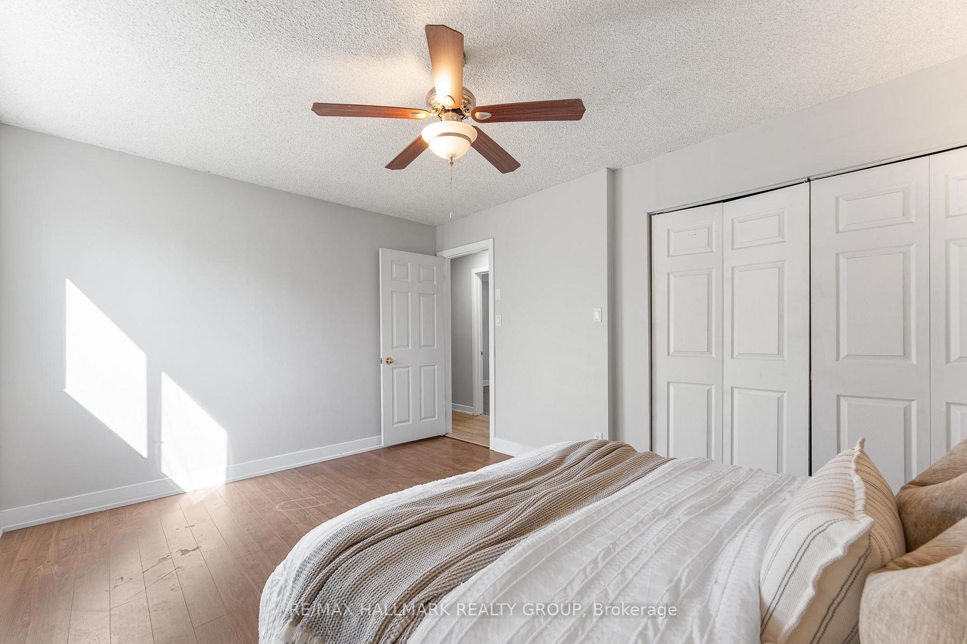 Photo 9 of 3960 Farmers Way, Ottawa, Carlsbad Springs — HOMEH