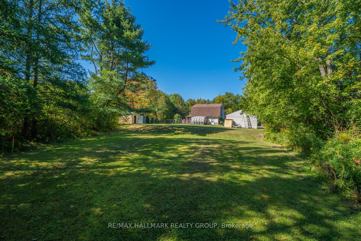 Photo 25 of 3960 Farmers Way, Ottawa, Carlsbad Springs — HOMEH