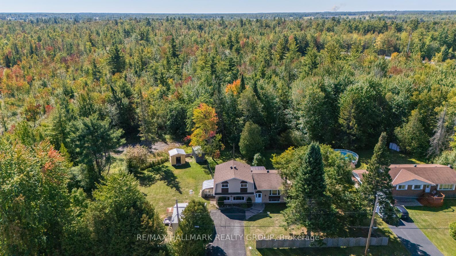 Photo 26 of 3960 Farmers Way, Ottawa, Carlsbad Springs — HOMEH