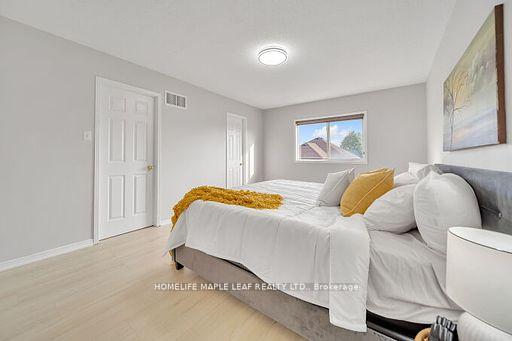 Photo 13 of 33 Kitto Court, Brampton, Fletcher's West — HOMEH