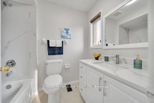Photo 15 of 33 Kitto Court, Brampton, Fletcher's West — HOMEH